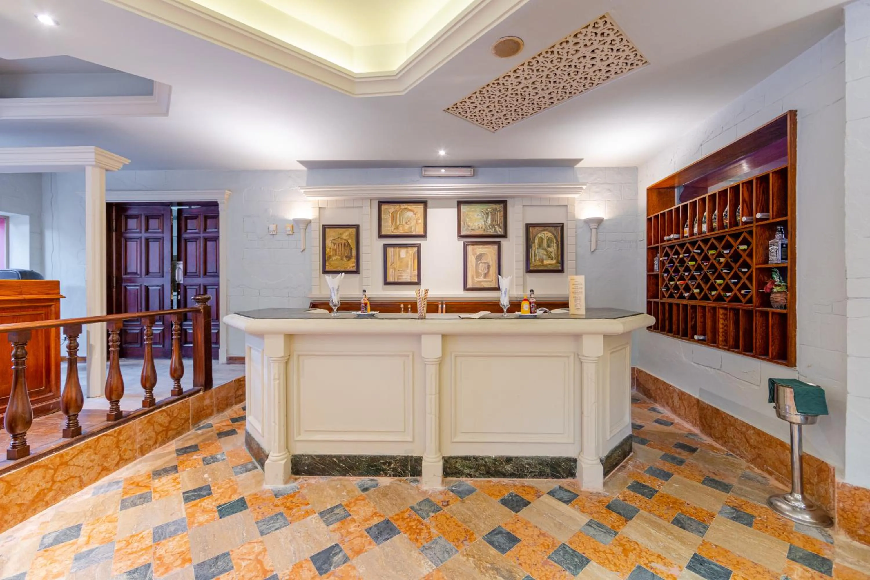 Restaurant/places to eat in The Grand Resort