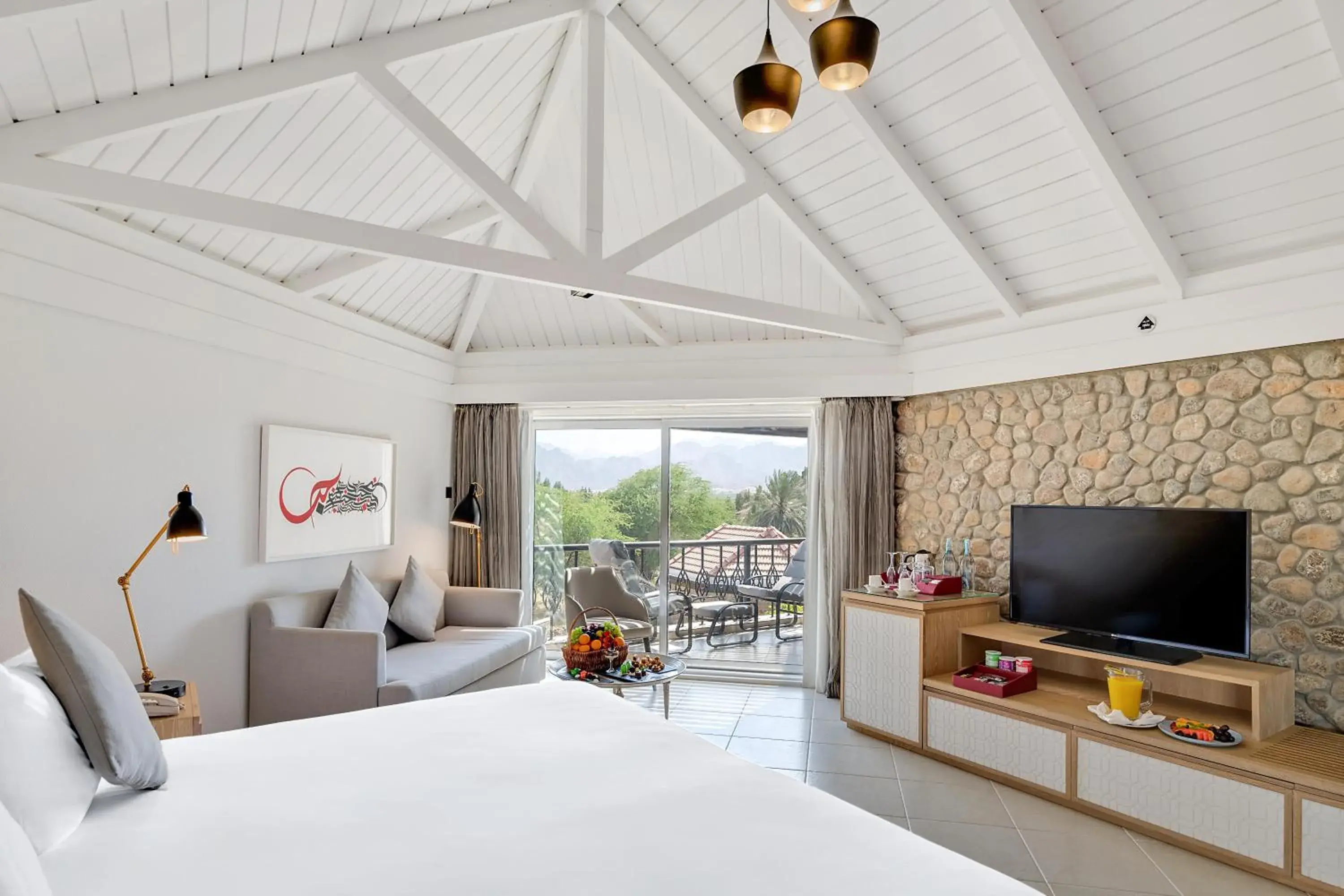 Premium Mountain View Room with Balcony in JA Hatta Fort Hotel Premium Mountain View Room with Balcony in JA Hatta Fort Hotel