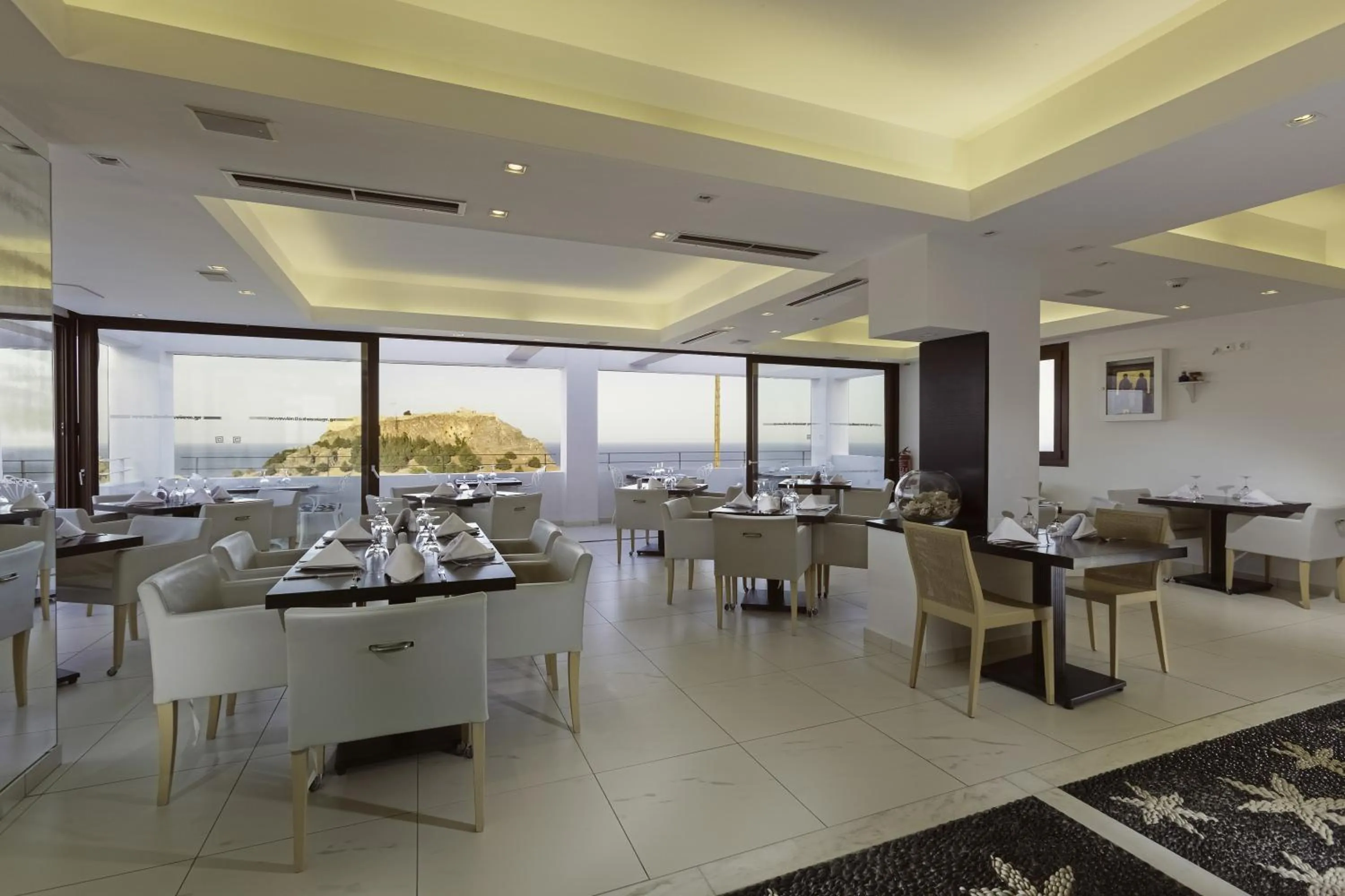 Restaurant/places to eat in Lindos View Hotel