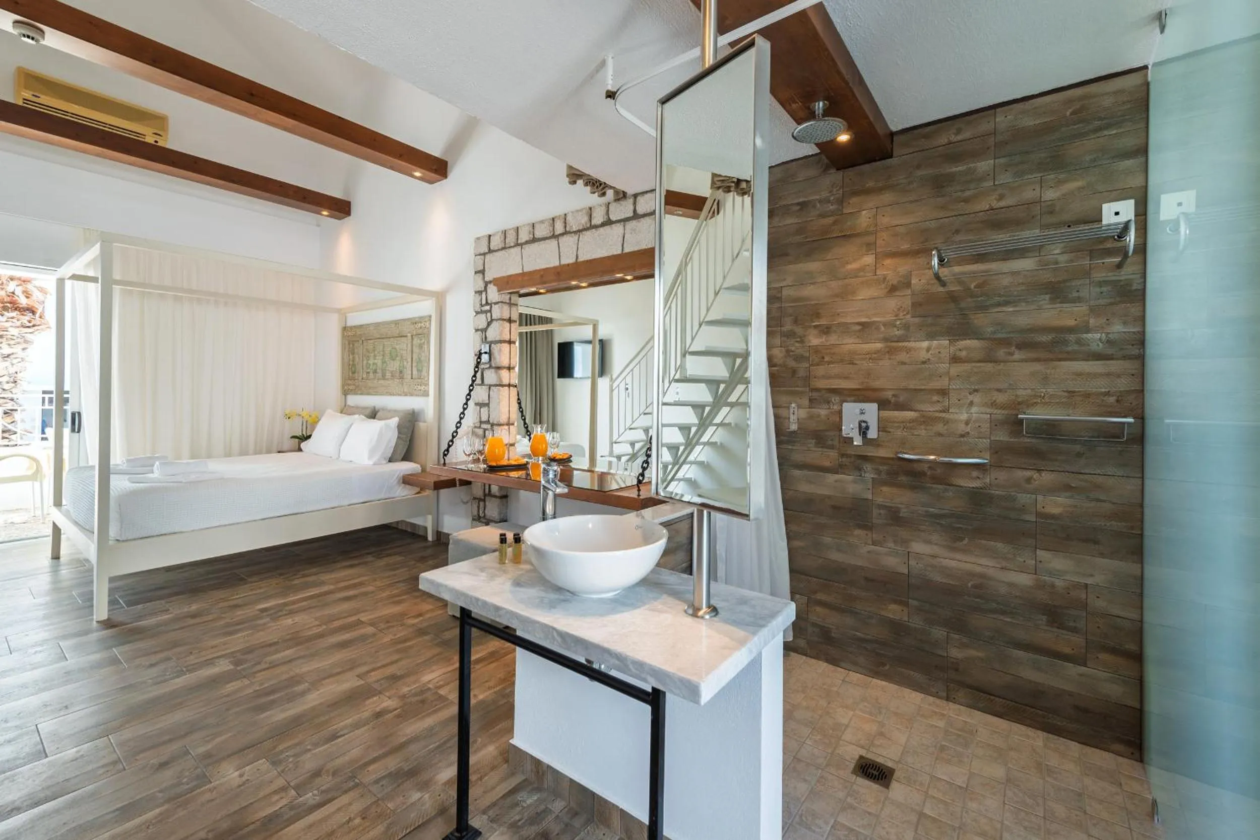 Bed in Lindos View Hotel