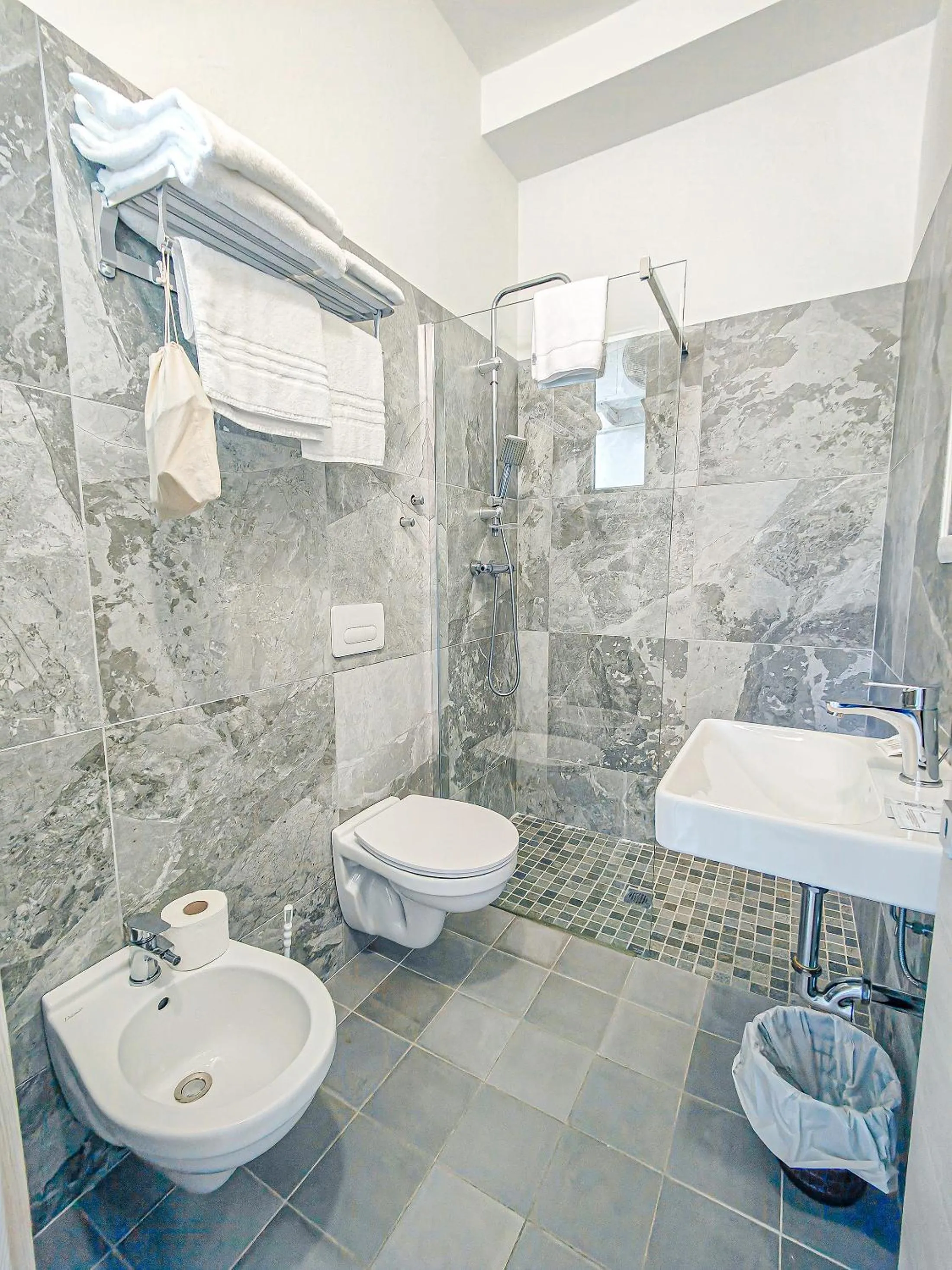 Shower in Hotel Rio Beach & Breakfast