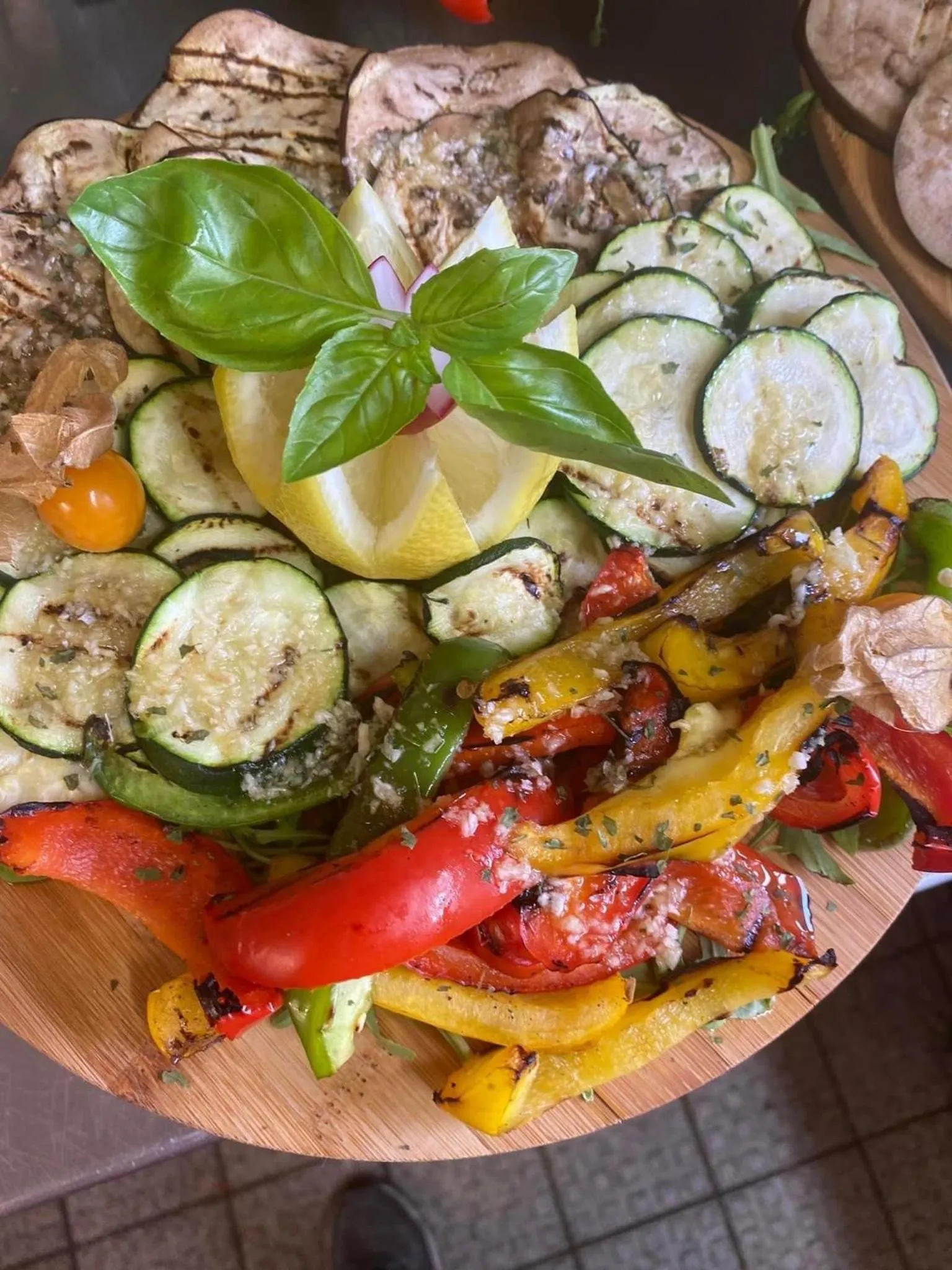 Restaurant/places to eat in Hotel 7 Winden