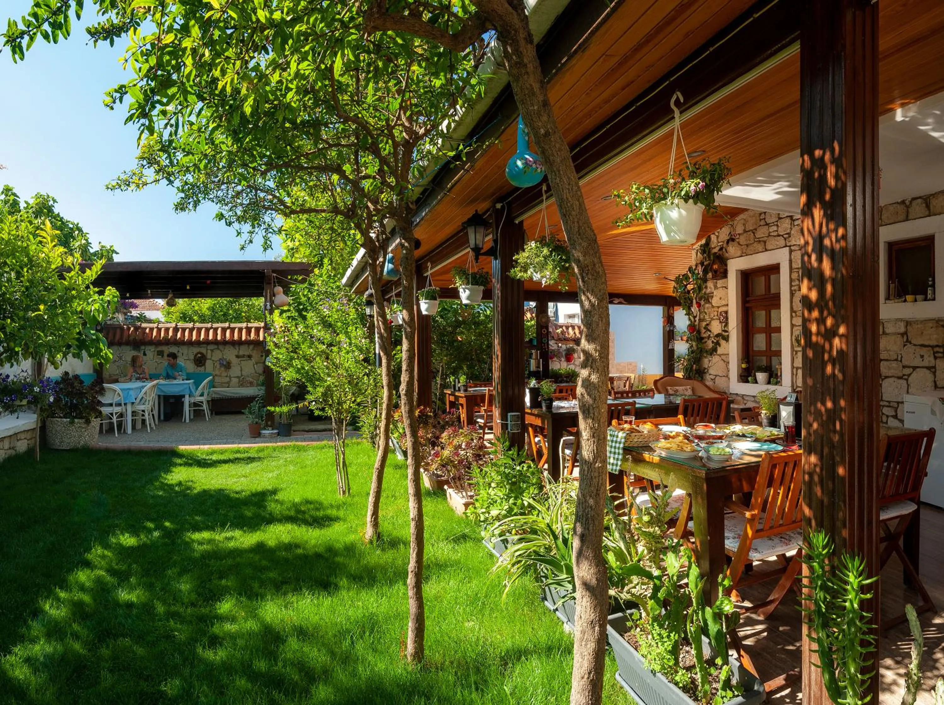 Restaurant/places to eat in Flores Hotel Alaçatı