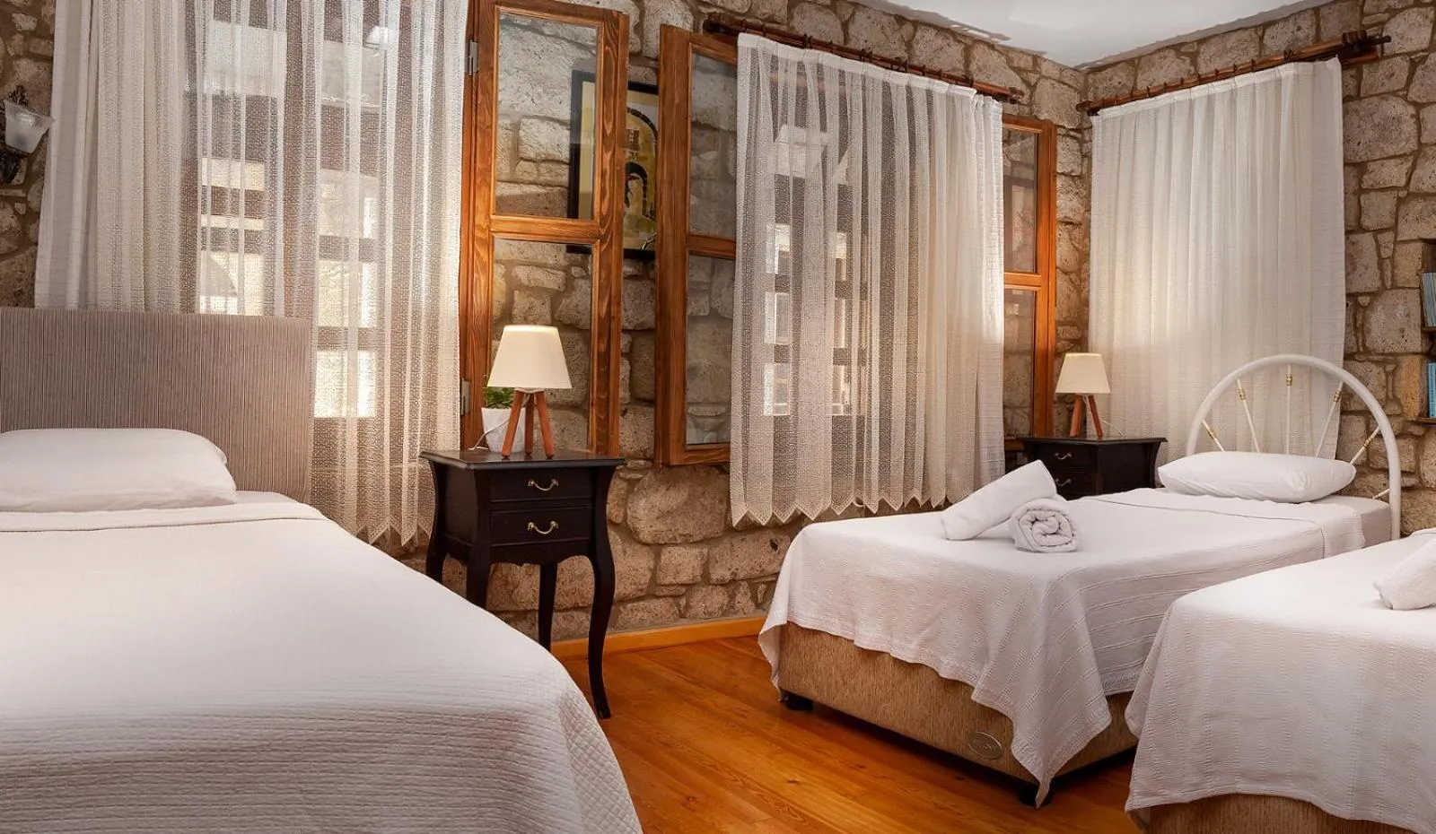 Bed in Flores Hotel Alaçatı