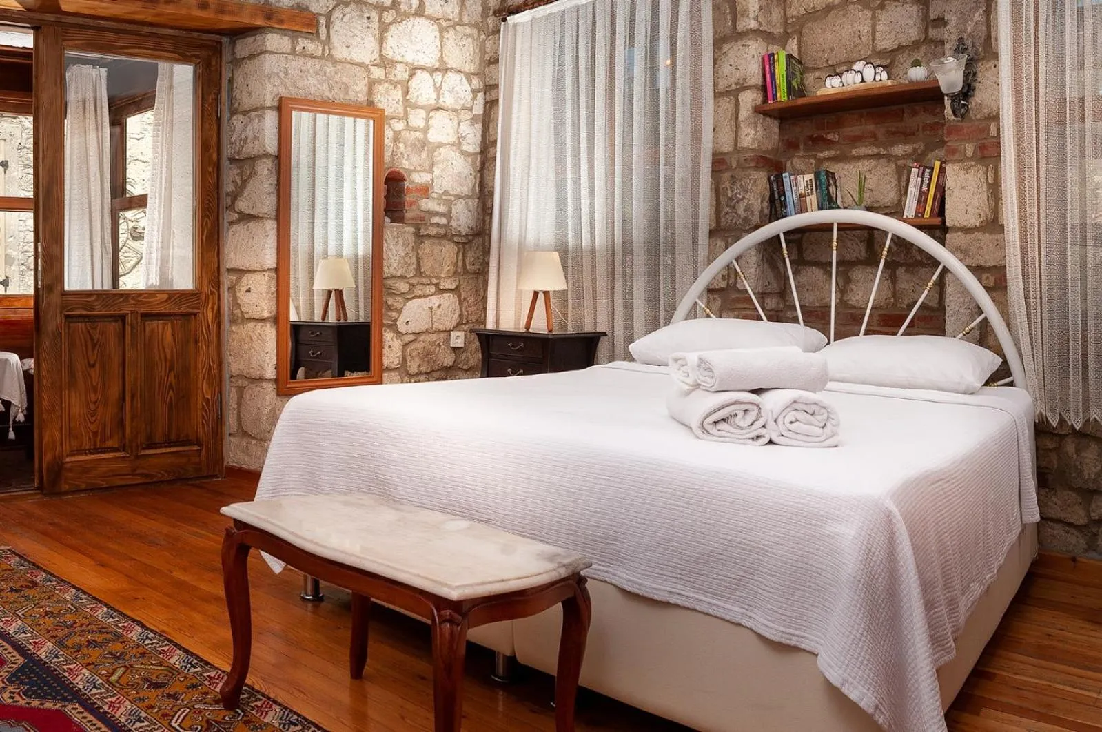 Bed in Flores Hotel Alaçatı