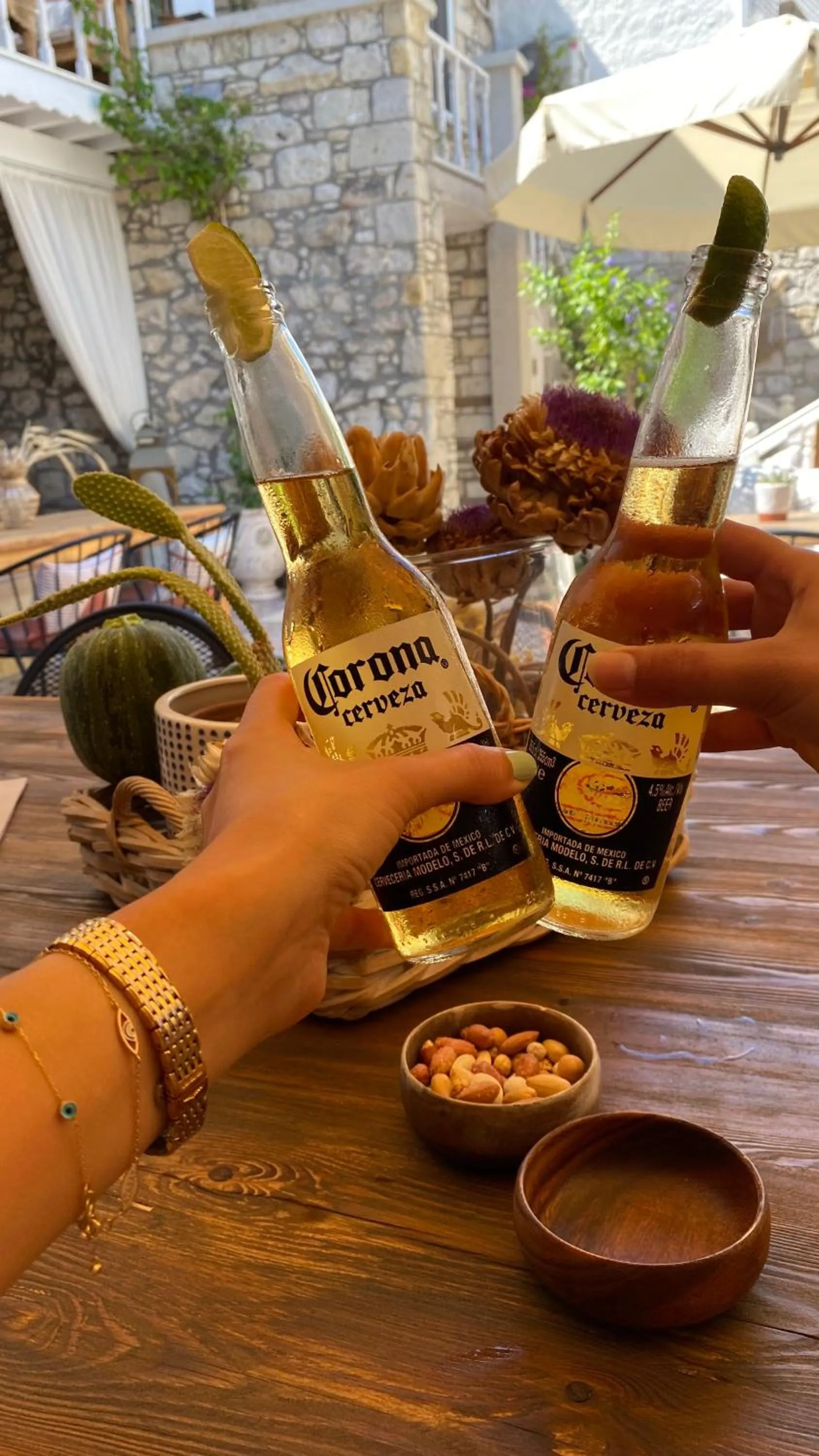 Food and drinks in Morisi Avlu