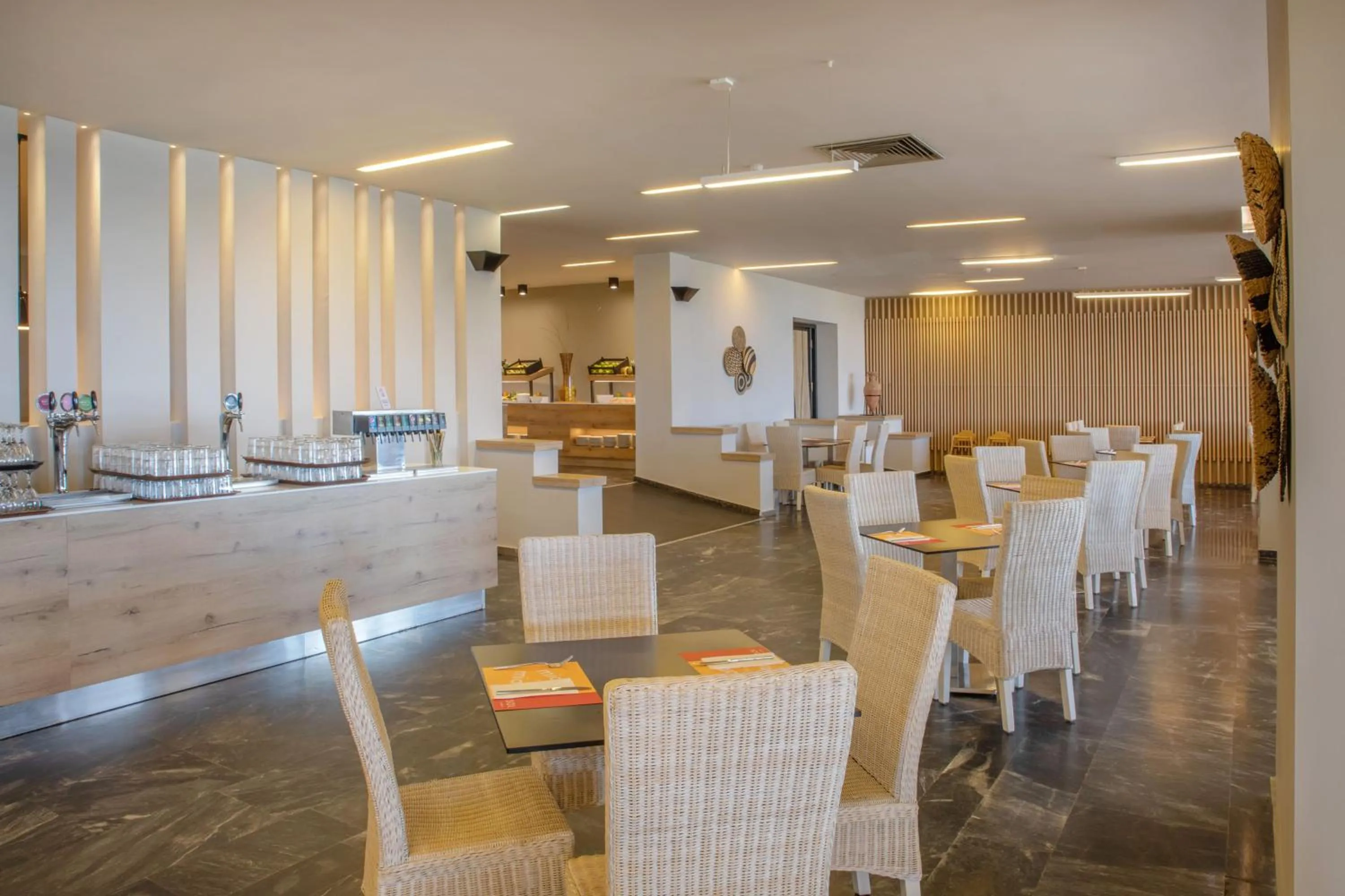 Restaurant/places to eat in SOL Marina Beach Crete