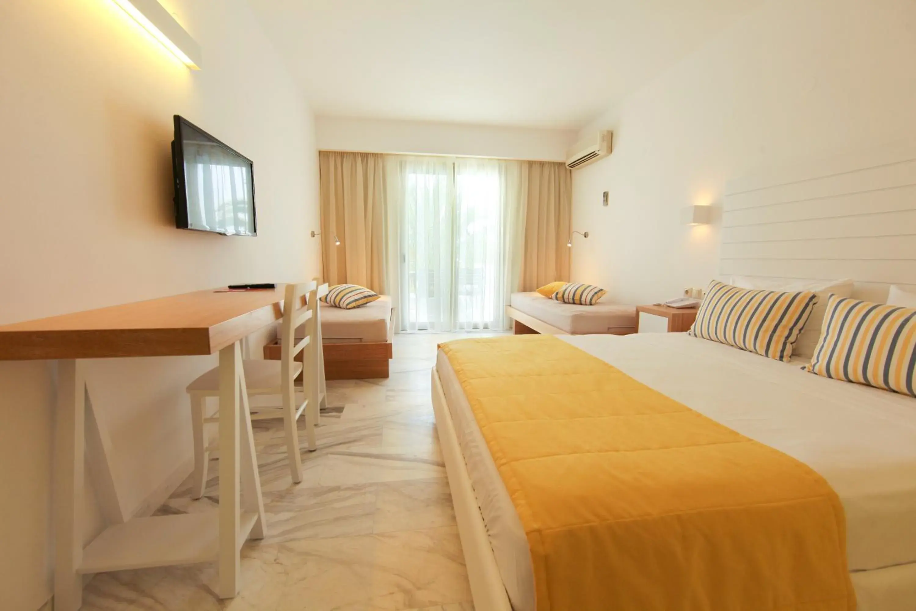 Maxi Room with Garden or Pool View in Sol Marina Beach Crete Maxi Room with Garden or Pool View in Sol Marina Beach Crete