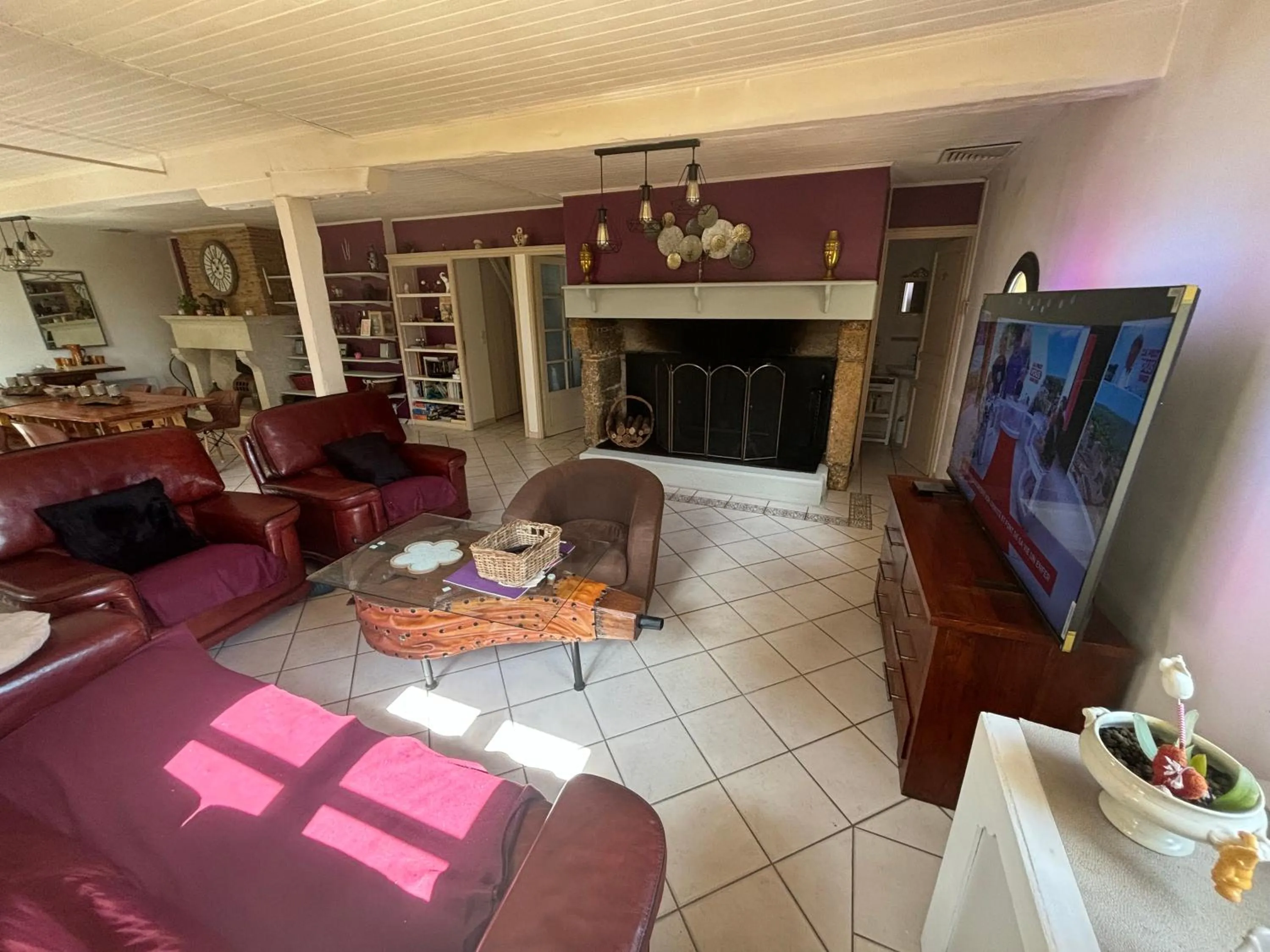 Communal lounge/ TV room in Domaine Pierrot