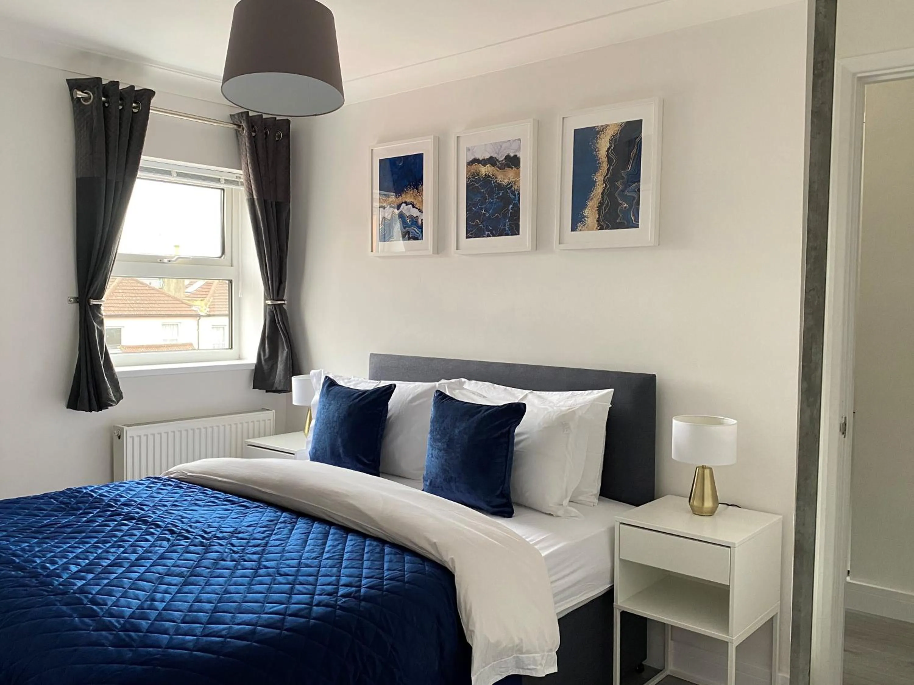 Bedroom, Bed in Saffron Court by Wycombe Apartments - Apt 12