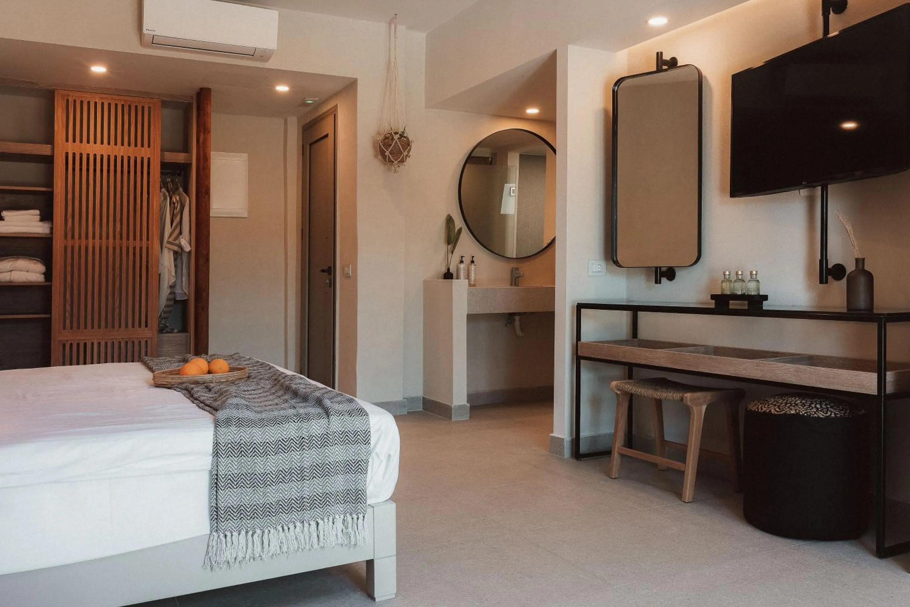 Bedroom, Bed in Eliros Mare Beachfront Poem Hotel