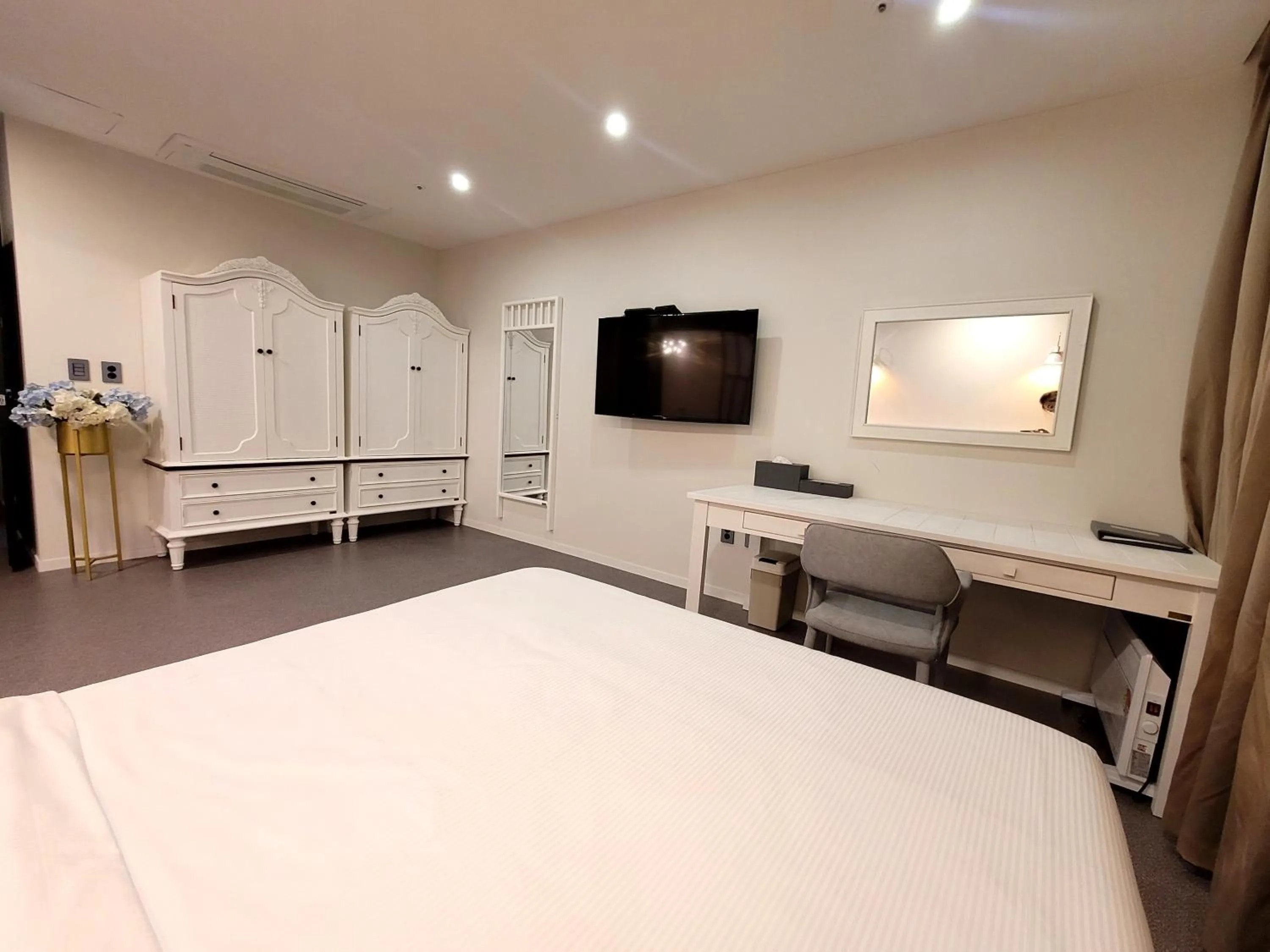 Bedroom, Bed in Embledon Hotel