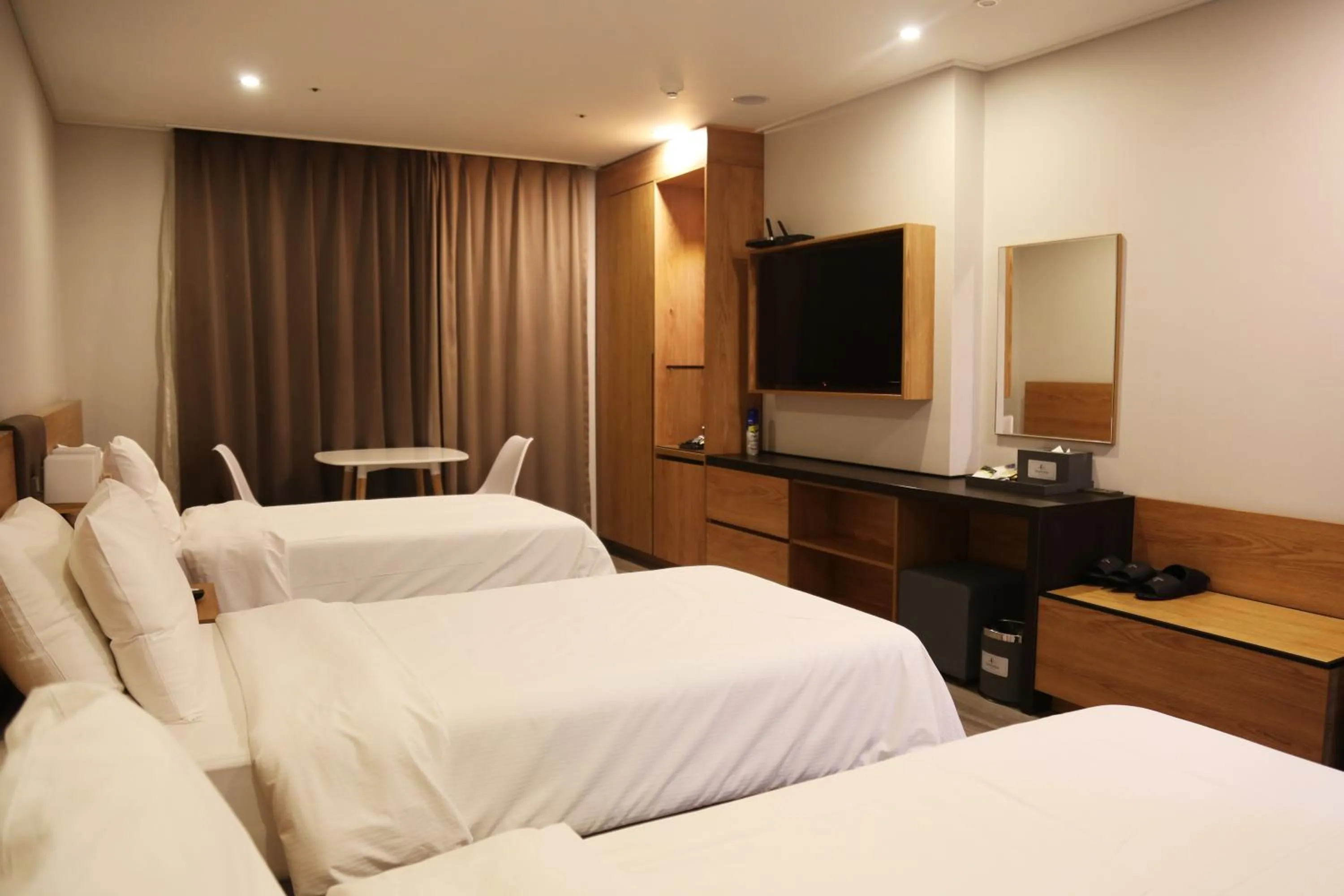 Bed in Embledon Hotel