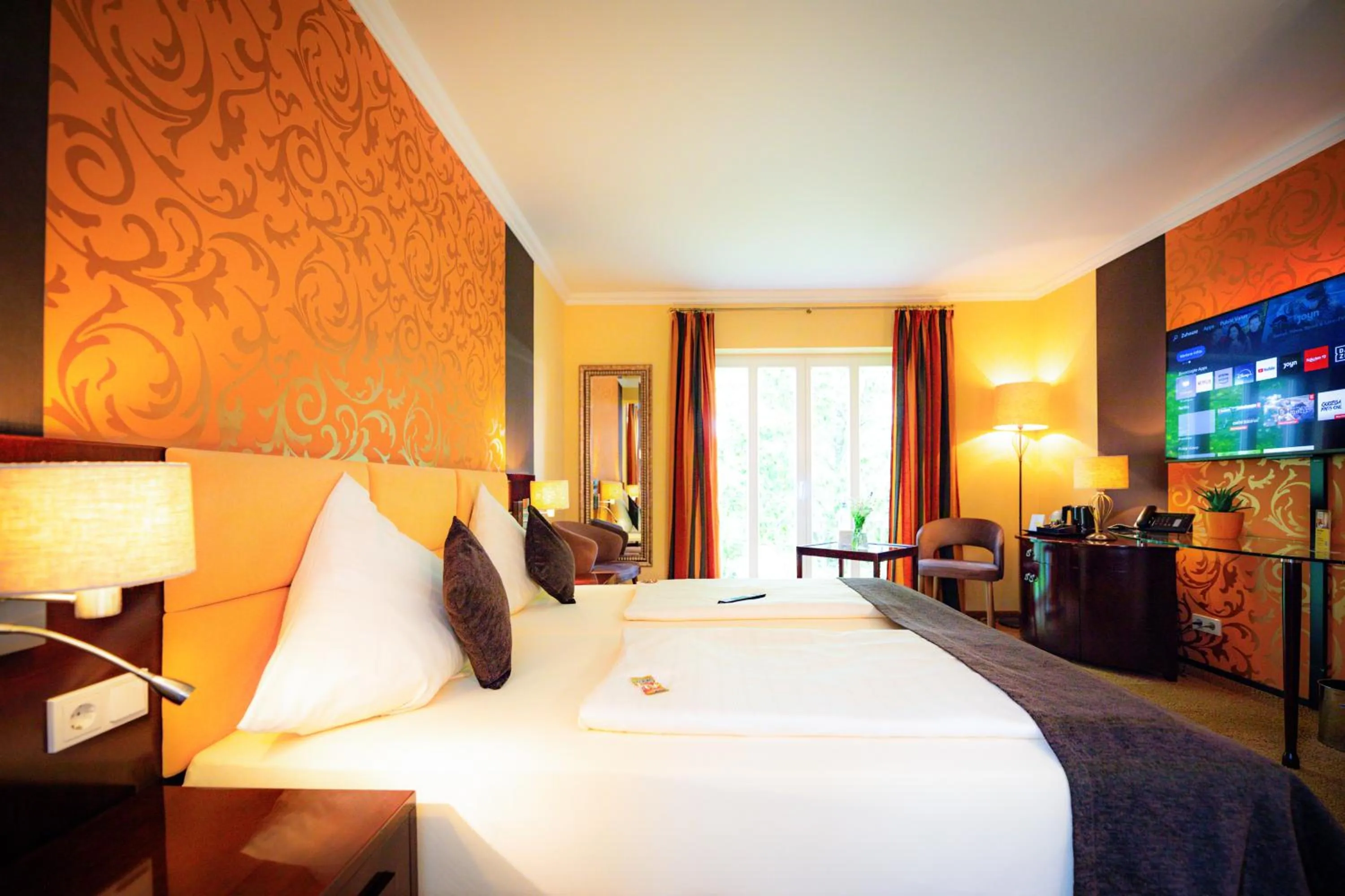 Bed in Hotel Sonnenhof