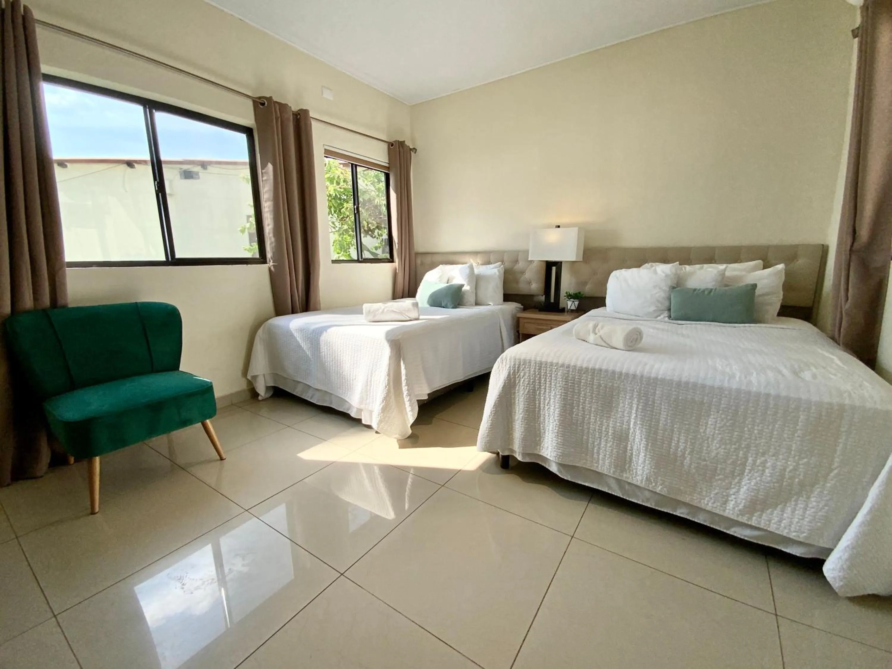 Photo of the whole room, Bed in Paradise Surf Hotel