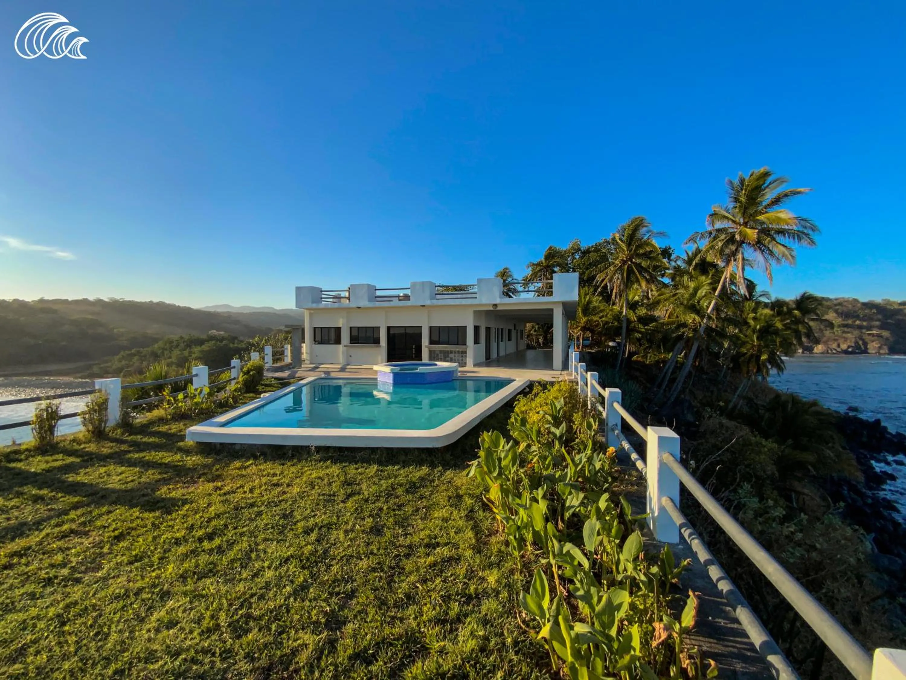 Day in Paradise Surf Hotel