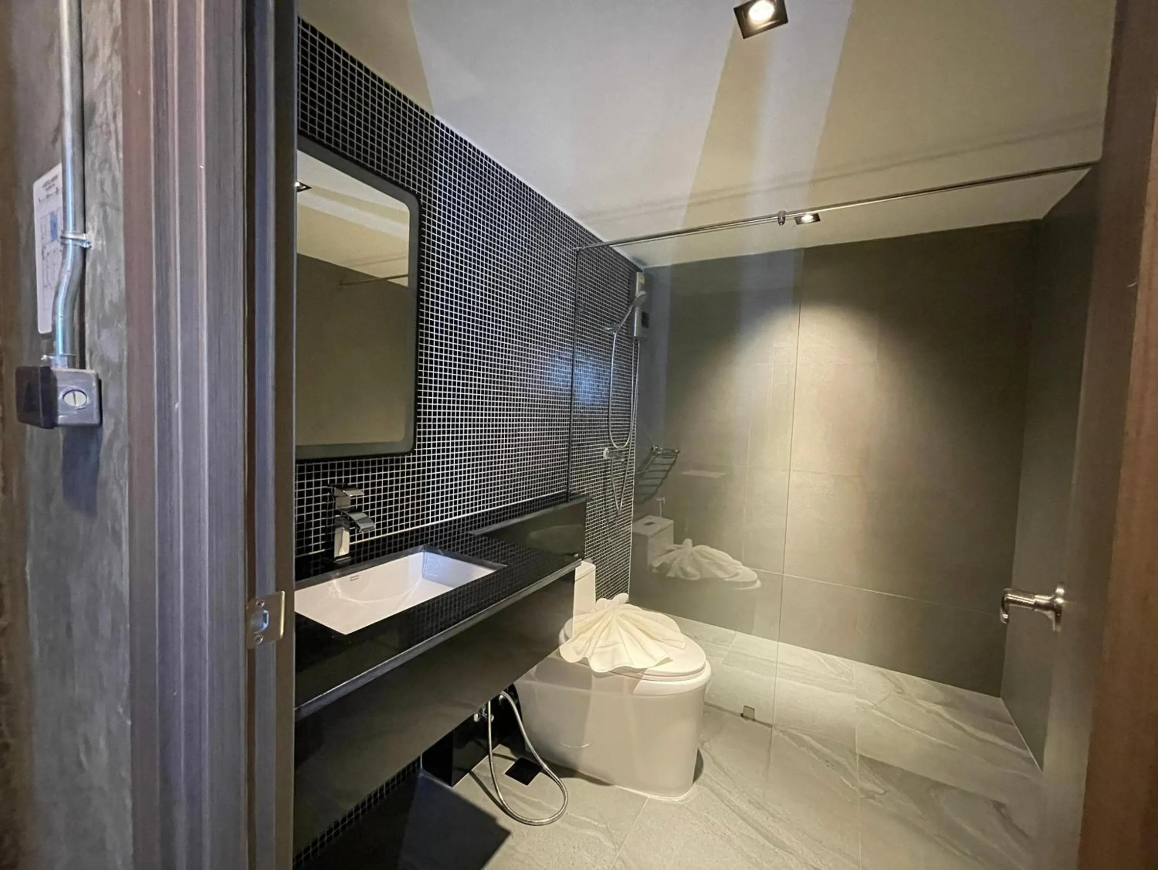 Bathroom in Loft122 Hotel