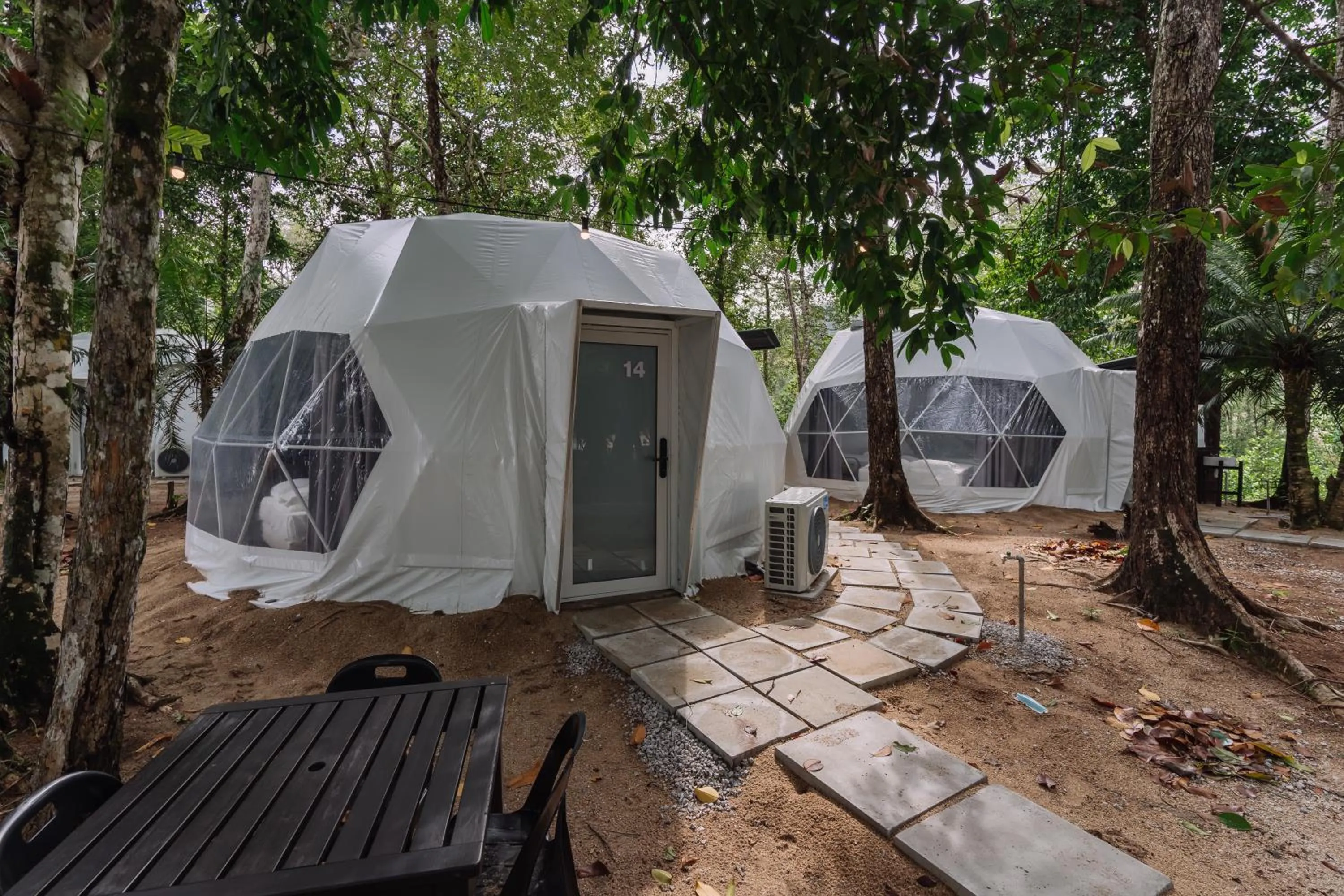 Property building in Roxy Telok Serabang