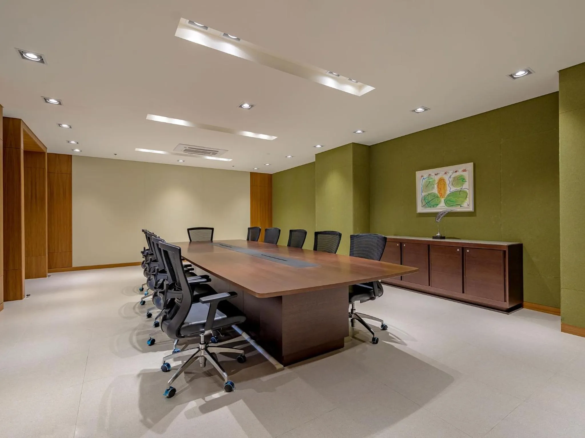 Meeting/conference room in LOTTE Hotel Serviced Apartment