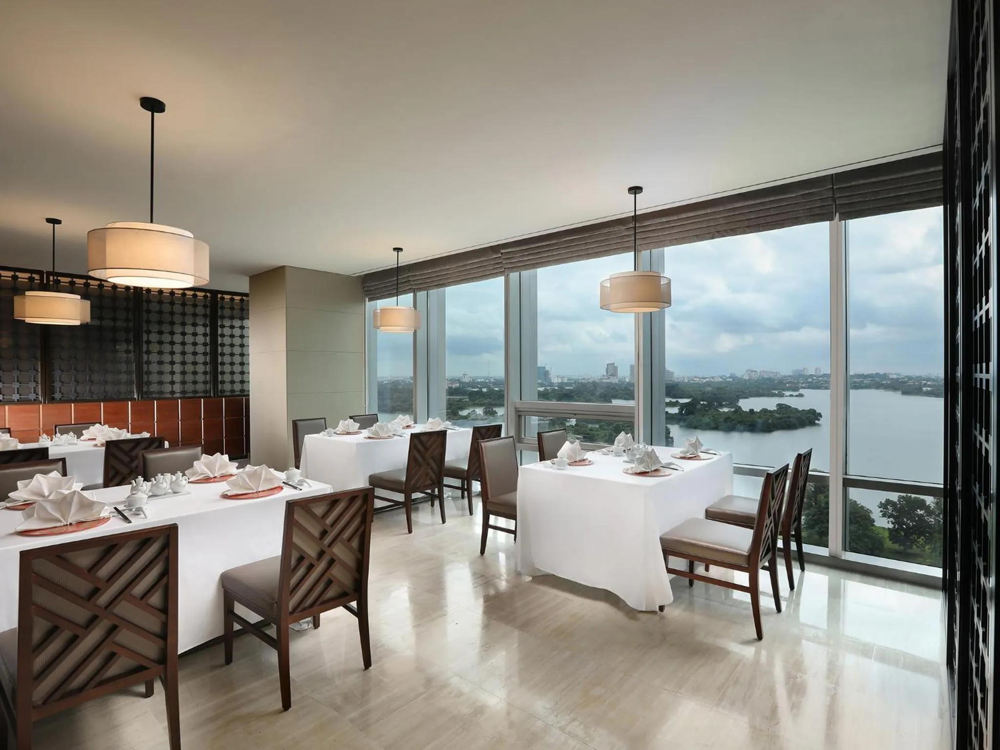 Restaurant/places to eat in LOTTE Hotel Serviced Apartment