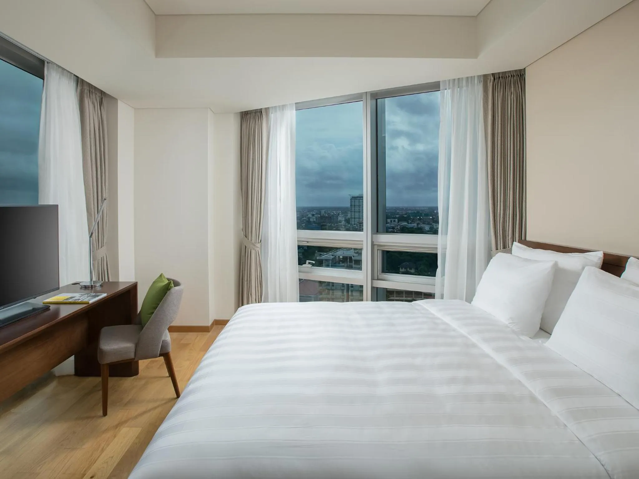 Bedroom, Bed in LOTTE Hotel Serviced Apartment