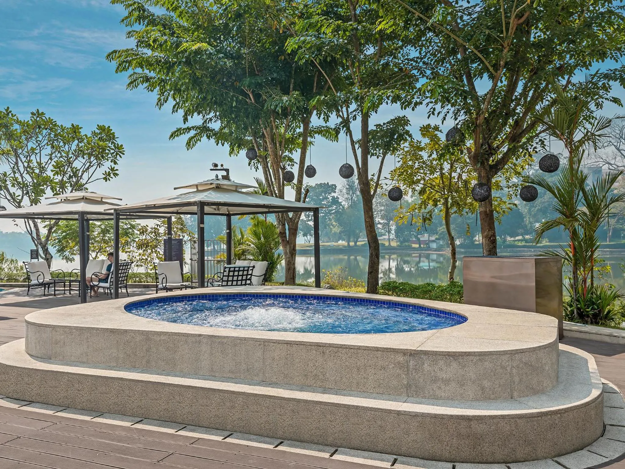 Hot Tub in LOTTE Hotel Serviced Apartment