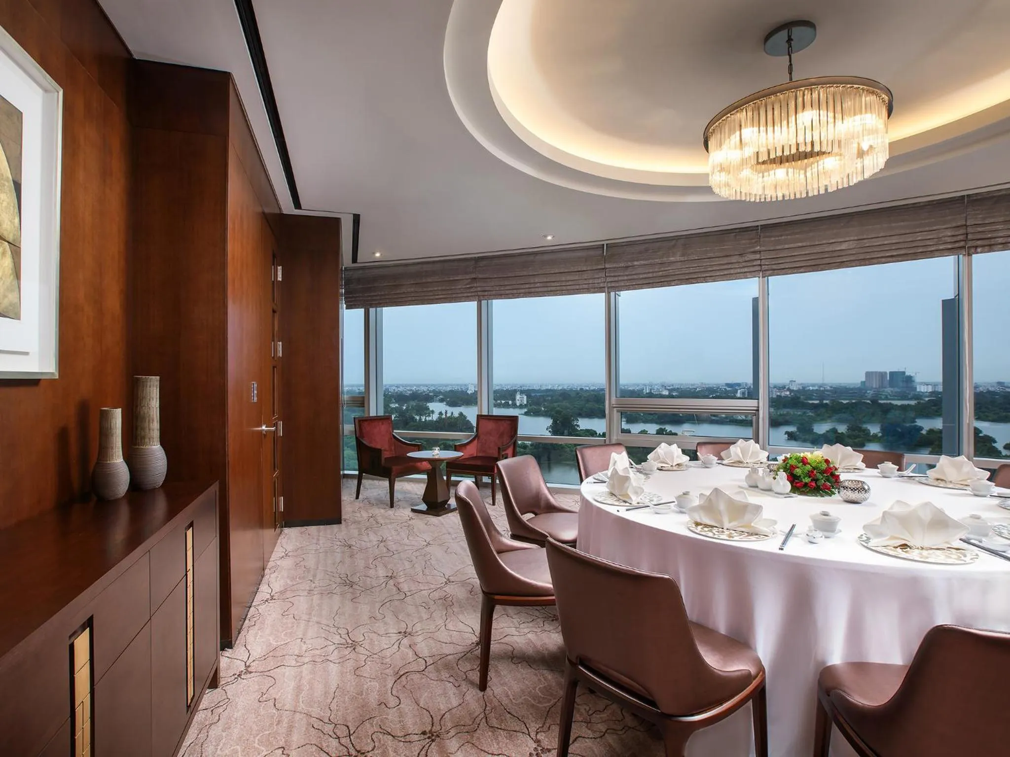Restaurant/places to eat in LOTTE Hotel Serviced Apartment