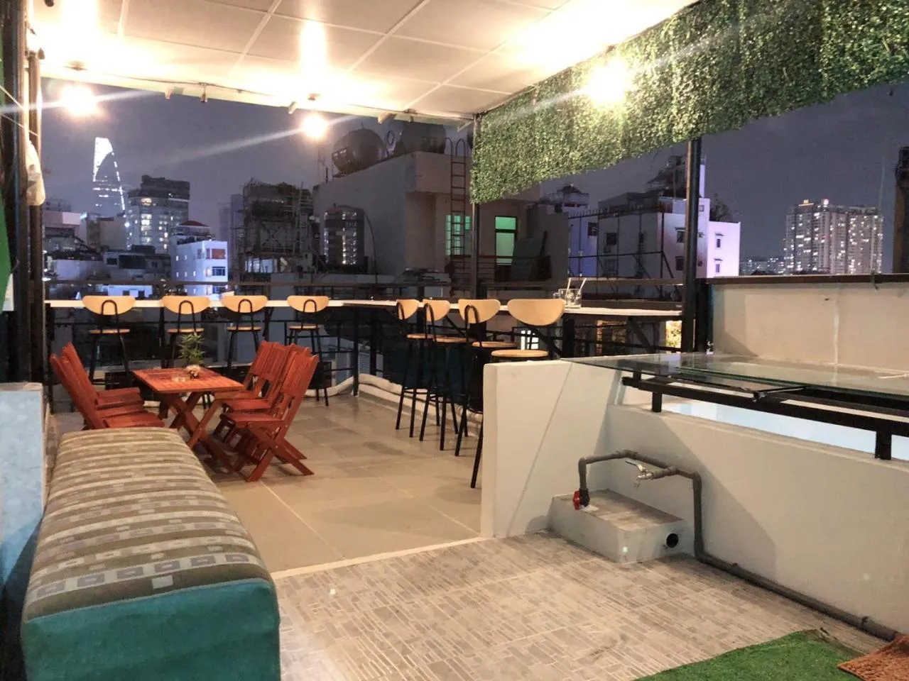 SaiGon CoZy Hotel "241 Pham Ngu Lao Street''