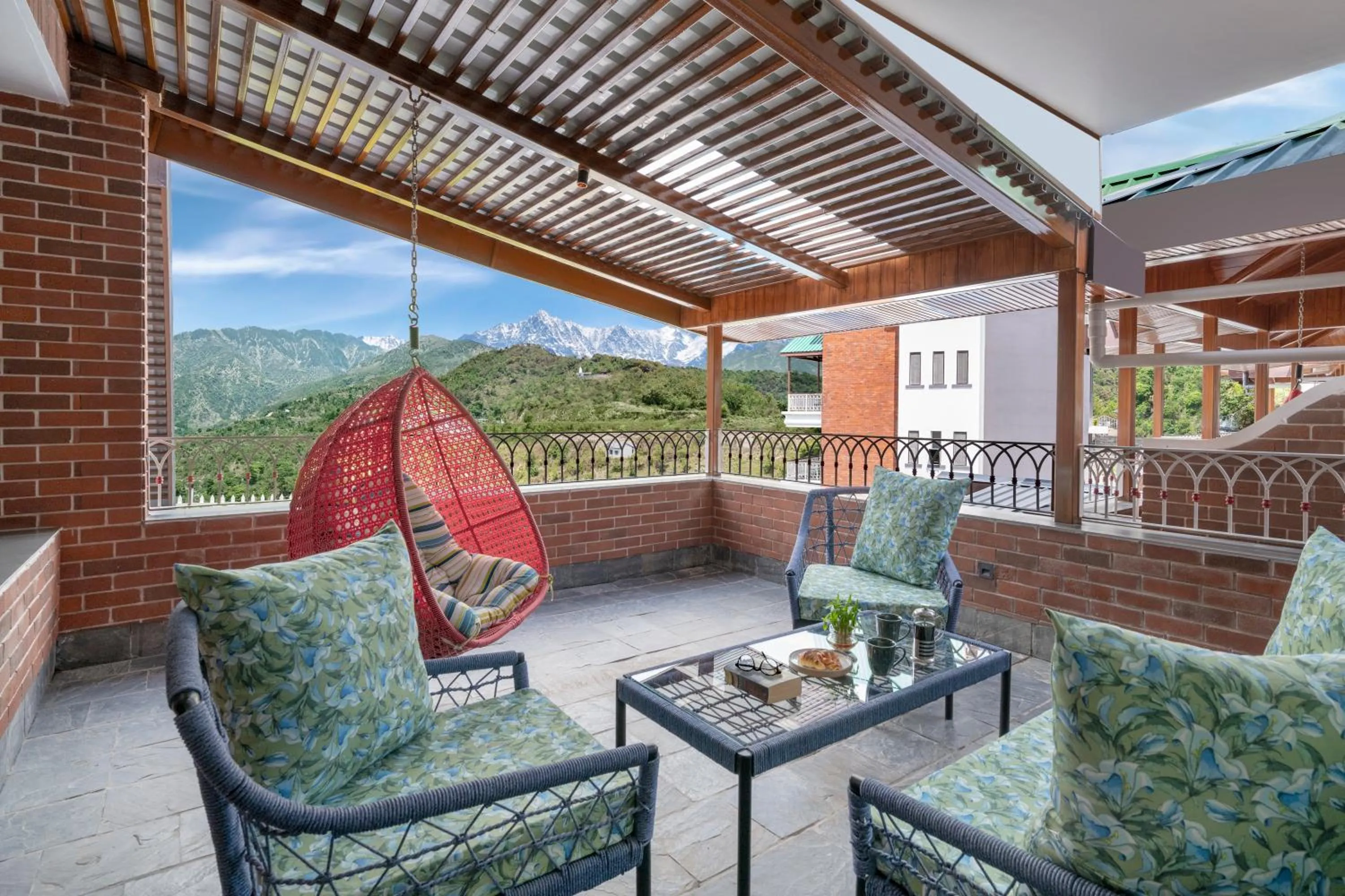 Living room in juSTa Birding Resort & Spa - Best Dhauladhar View Resort