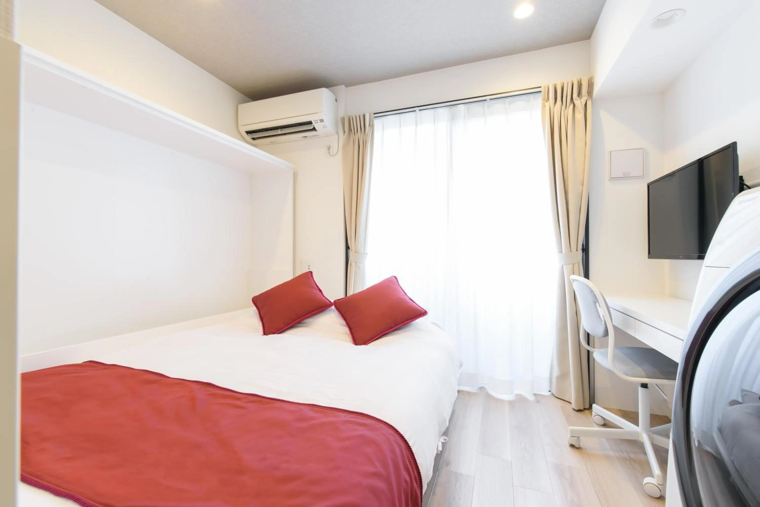 Photo of the whole room, Bed in JP INN Kyoto Ekimae Izutsucho