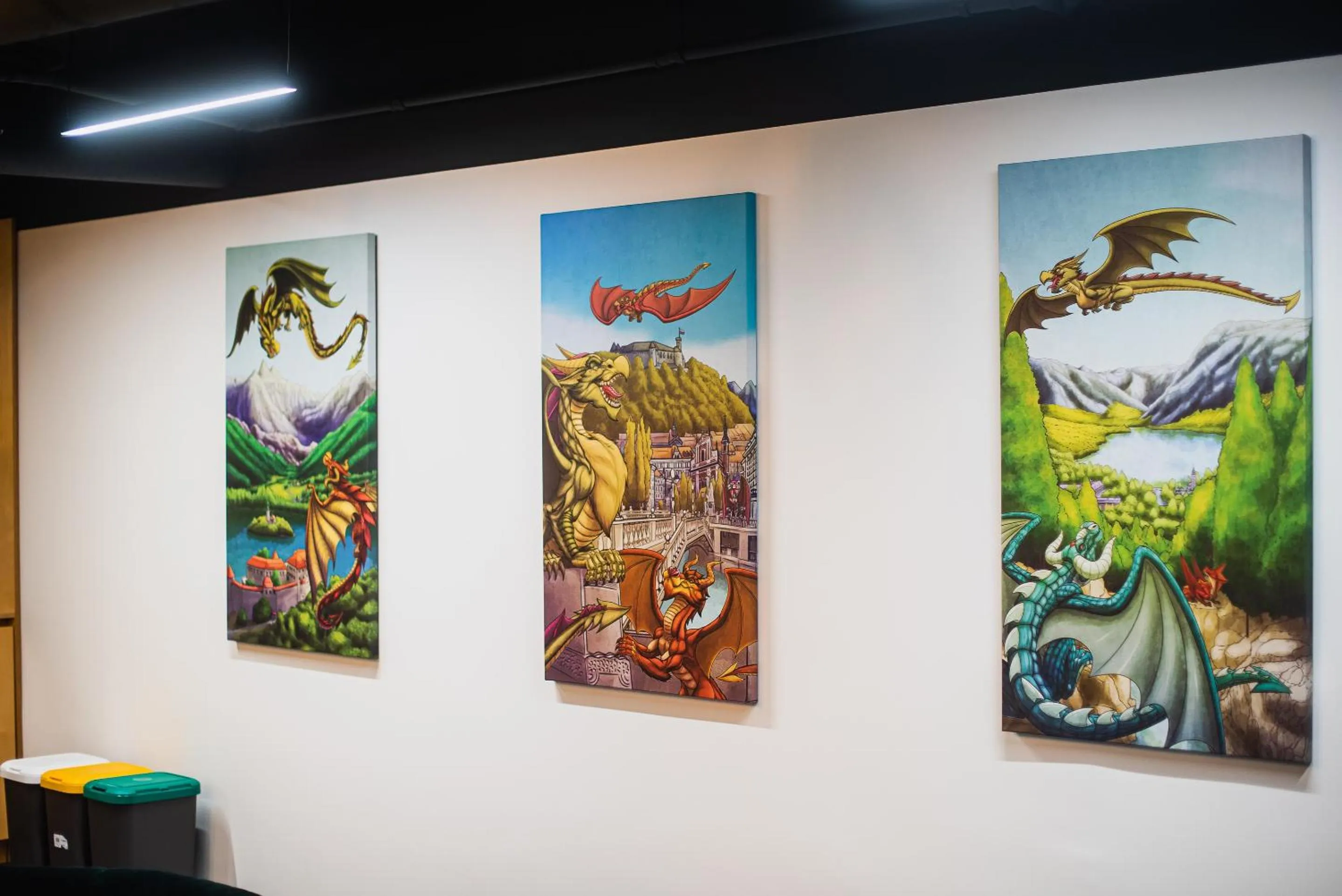 Decorative detail in Dragons Dream Hostel