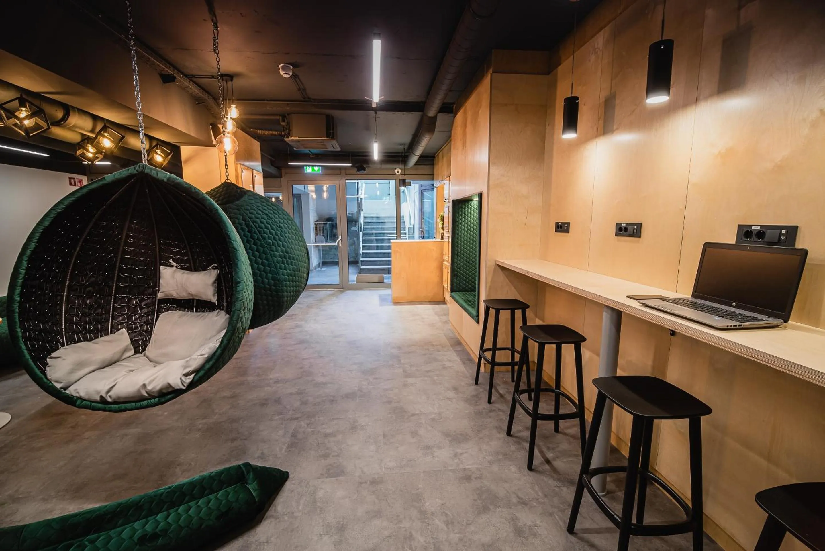 Lounge or bar in Dragons Dream Hostel