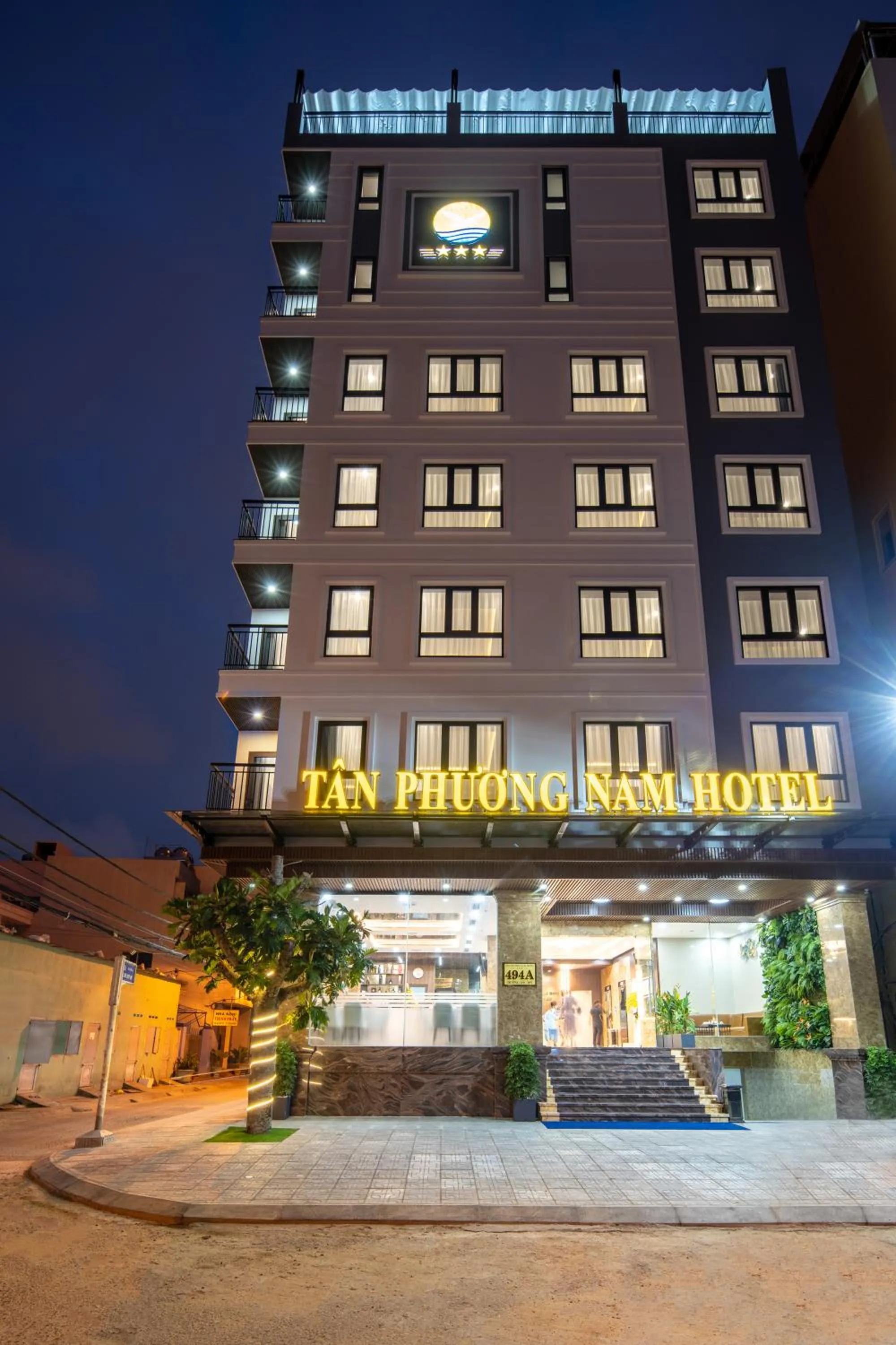 Property building in Tan Phuong Nam Hotel & Apartment