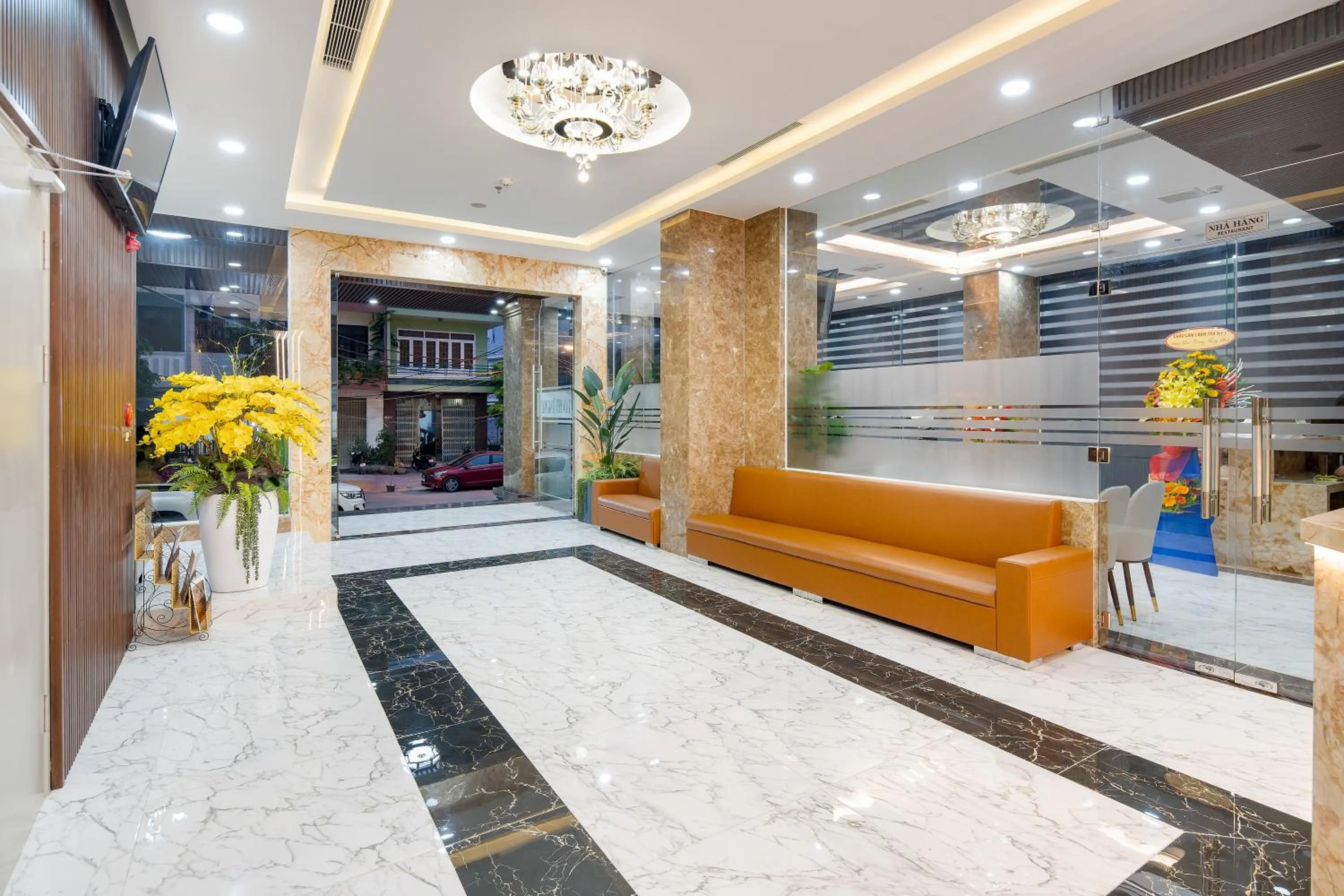 Lobby or reception in Tan Phuong Nam Hotel & Apartment