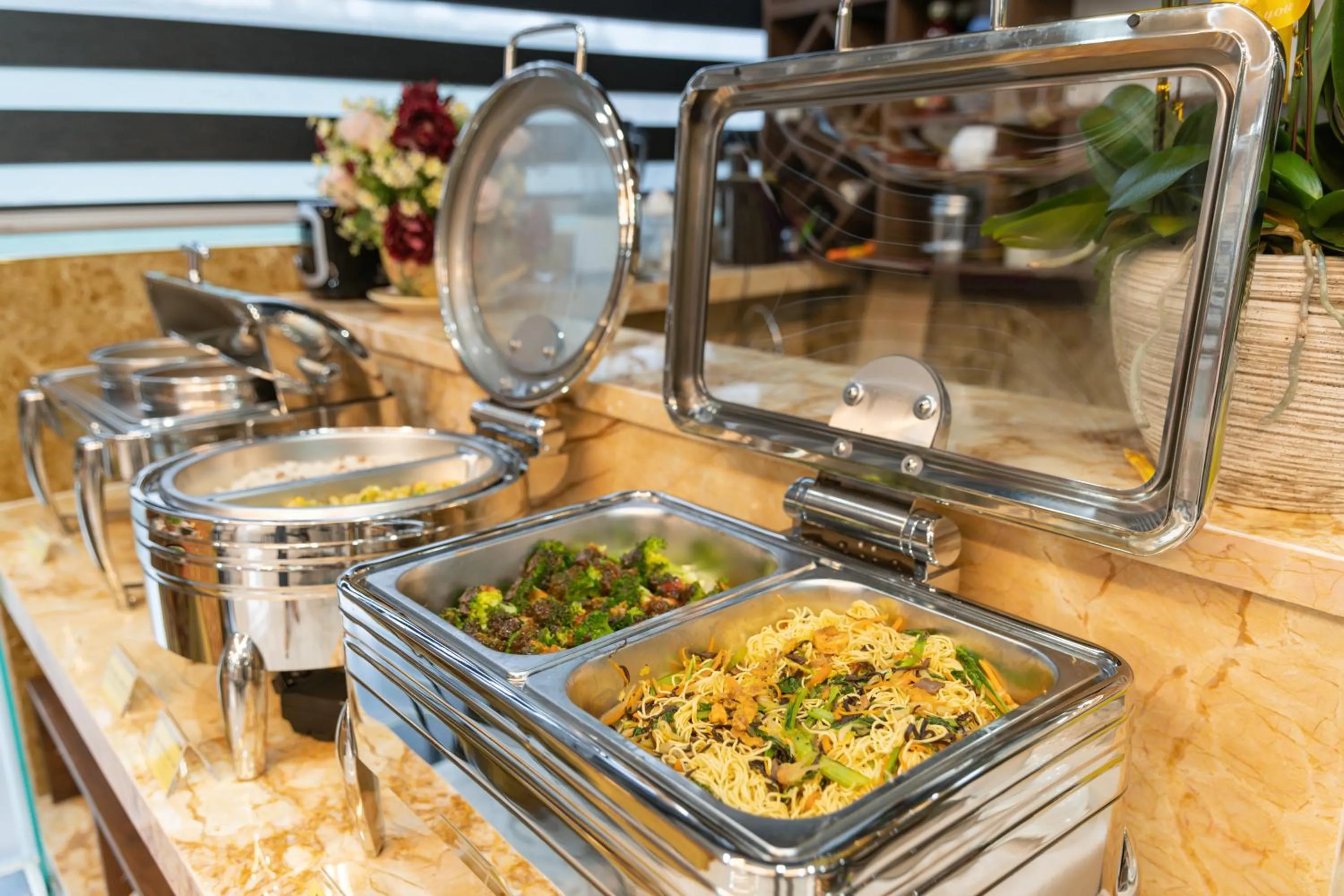 Food and drinks in Tan Phuong Nam Hotel & Apartment