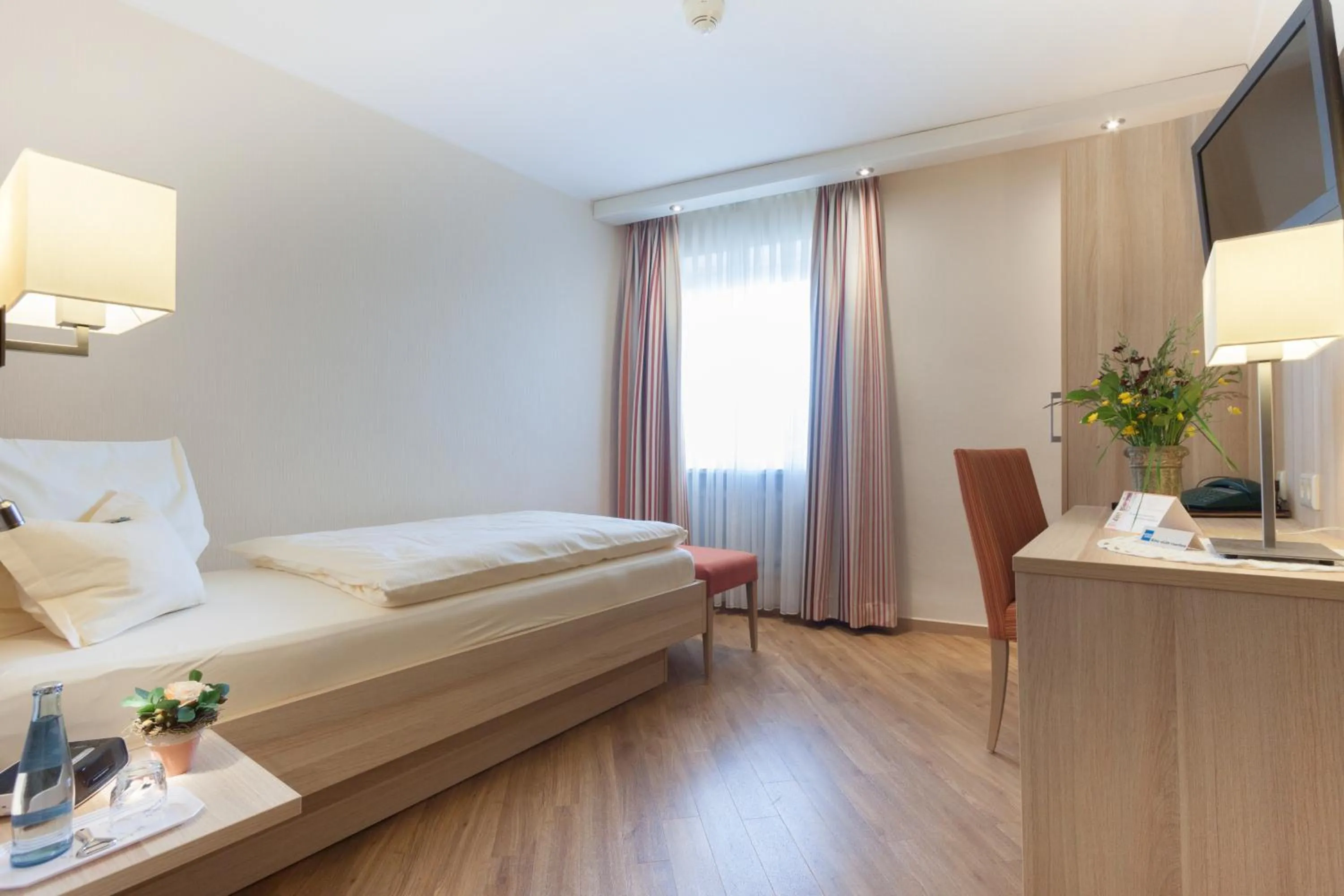 Photo of the whole room, Bed in Eifel Hotel Schneider am Maar