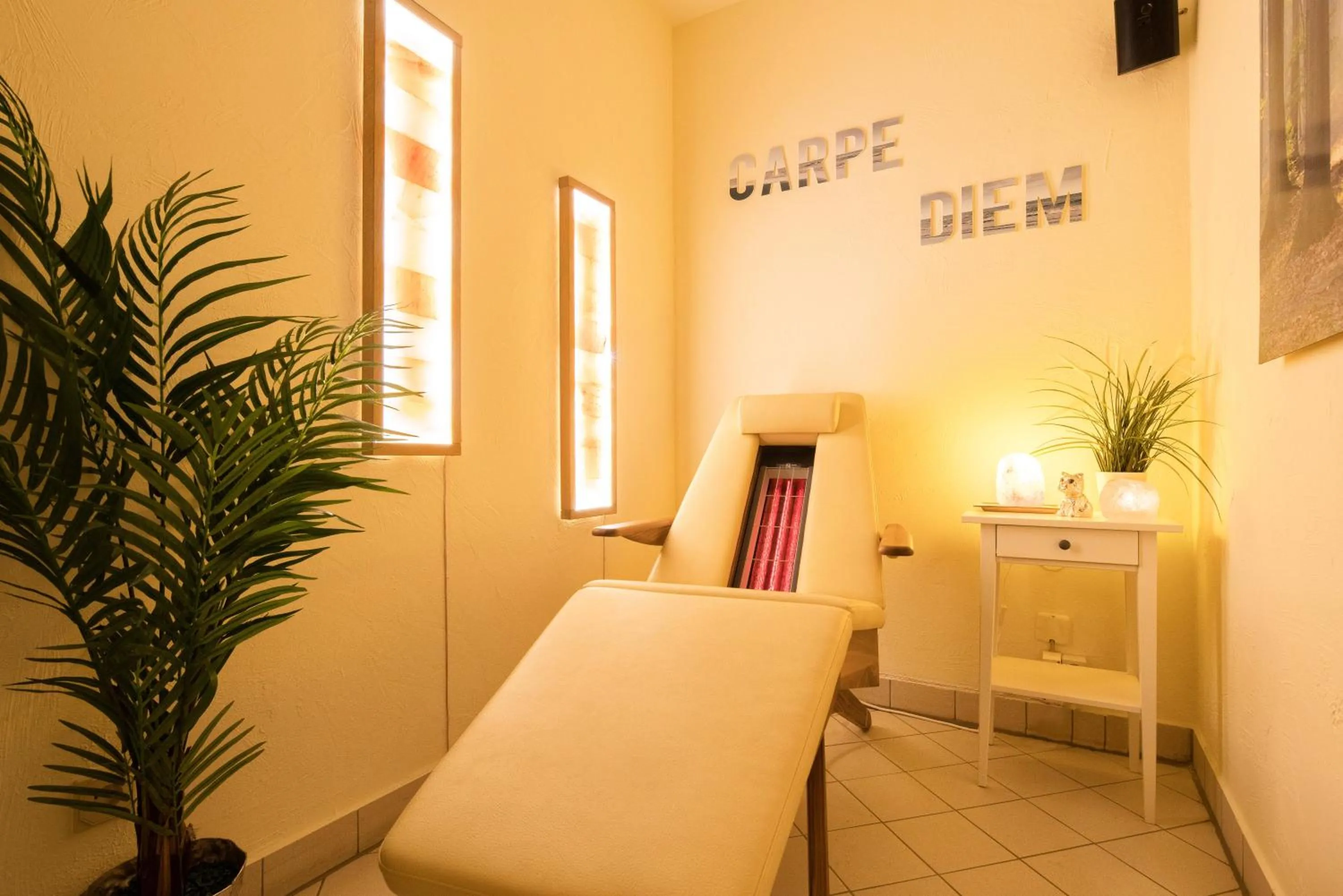 Spa and wellness centre/facilities in Eifel Hotel Schneider am Maar