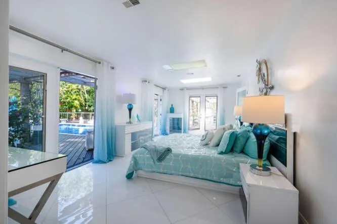 Other, Bed in Orchid Estates