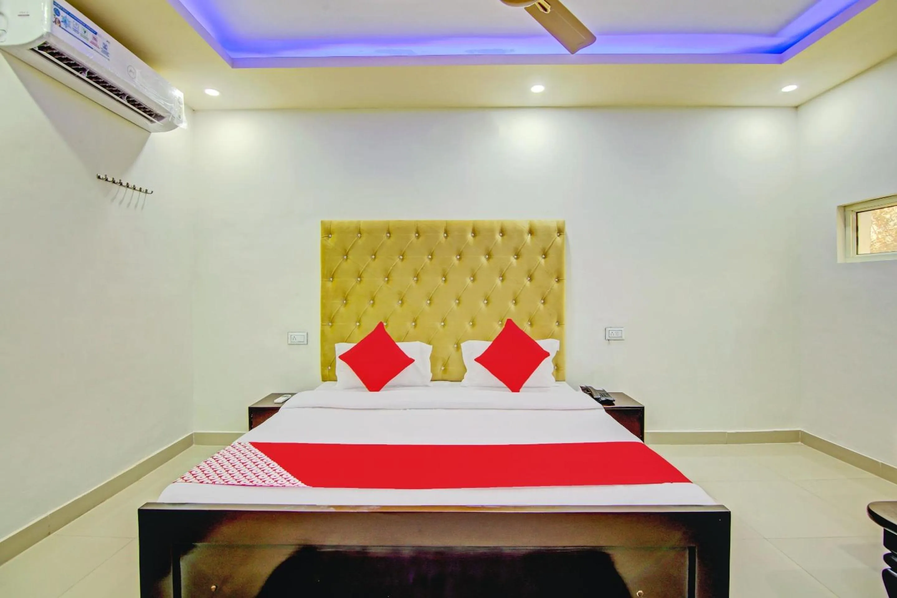 Bedroom, Bed in Hotel O Island