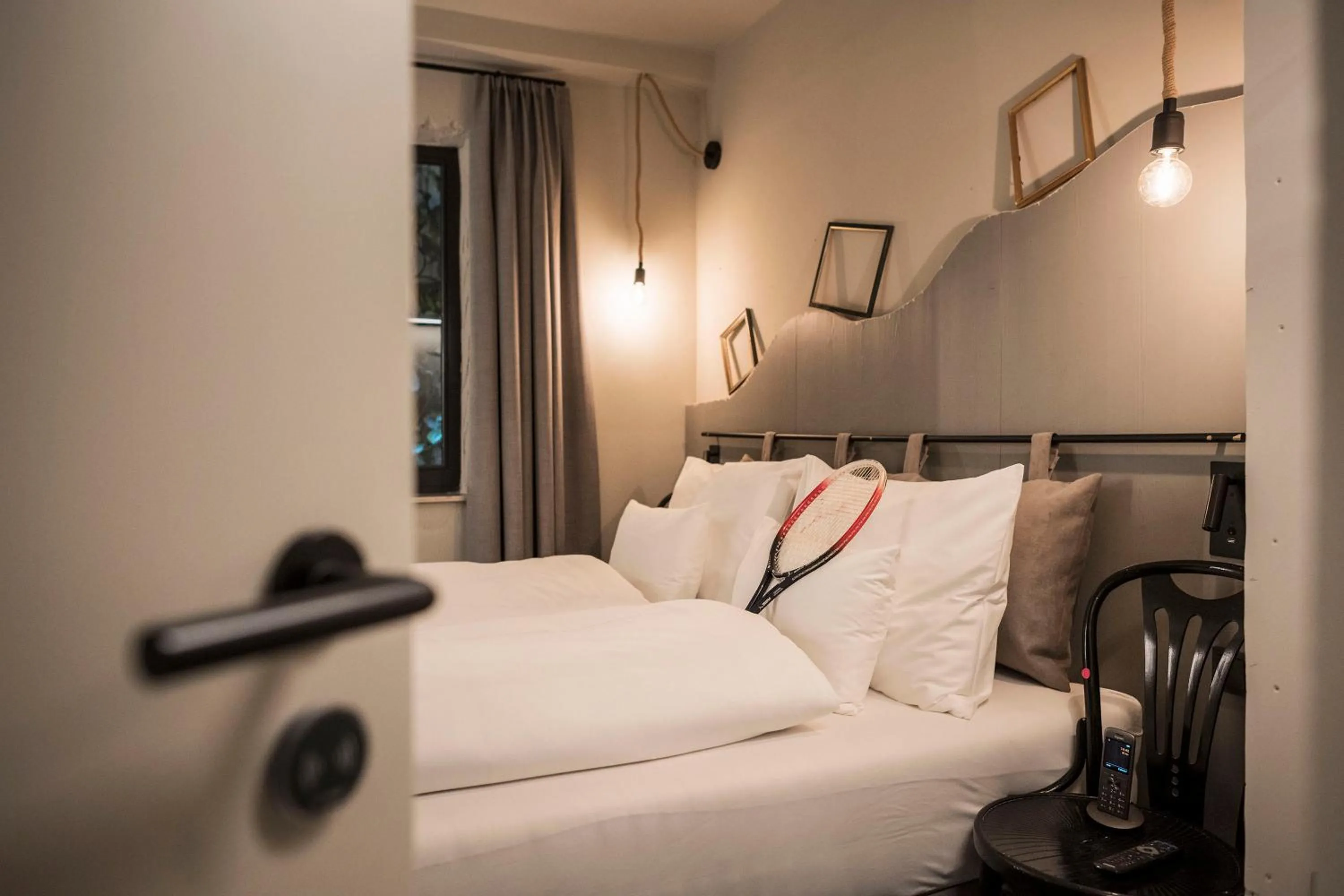 Photo of the whole room, Bed in Altstadthotel Weisses Kreuz