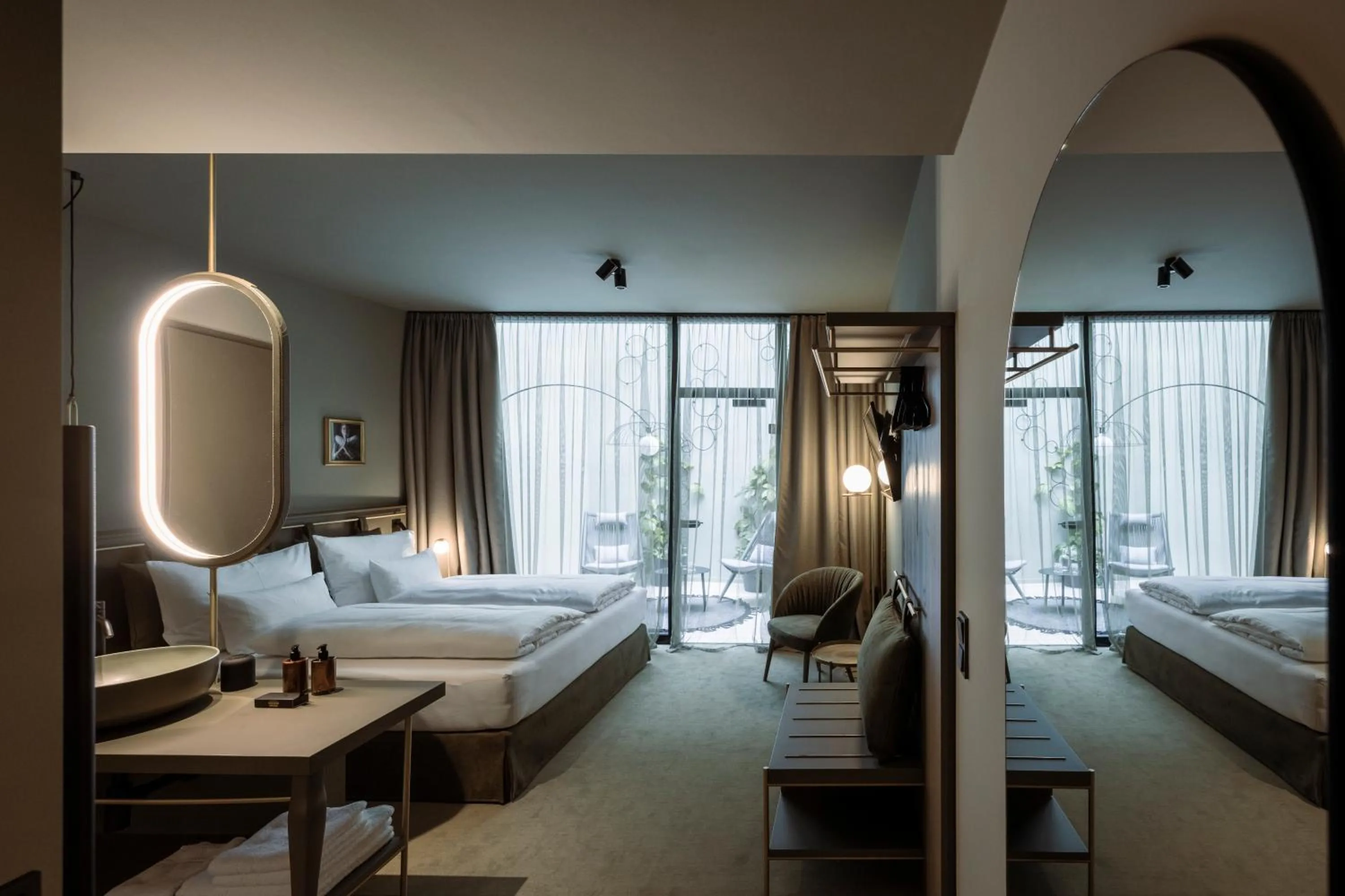 Bedroom, Bed in Altstadthotel Weisses Kreuz