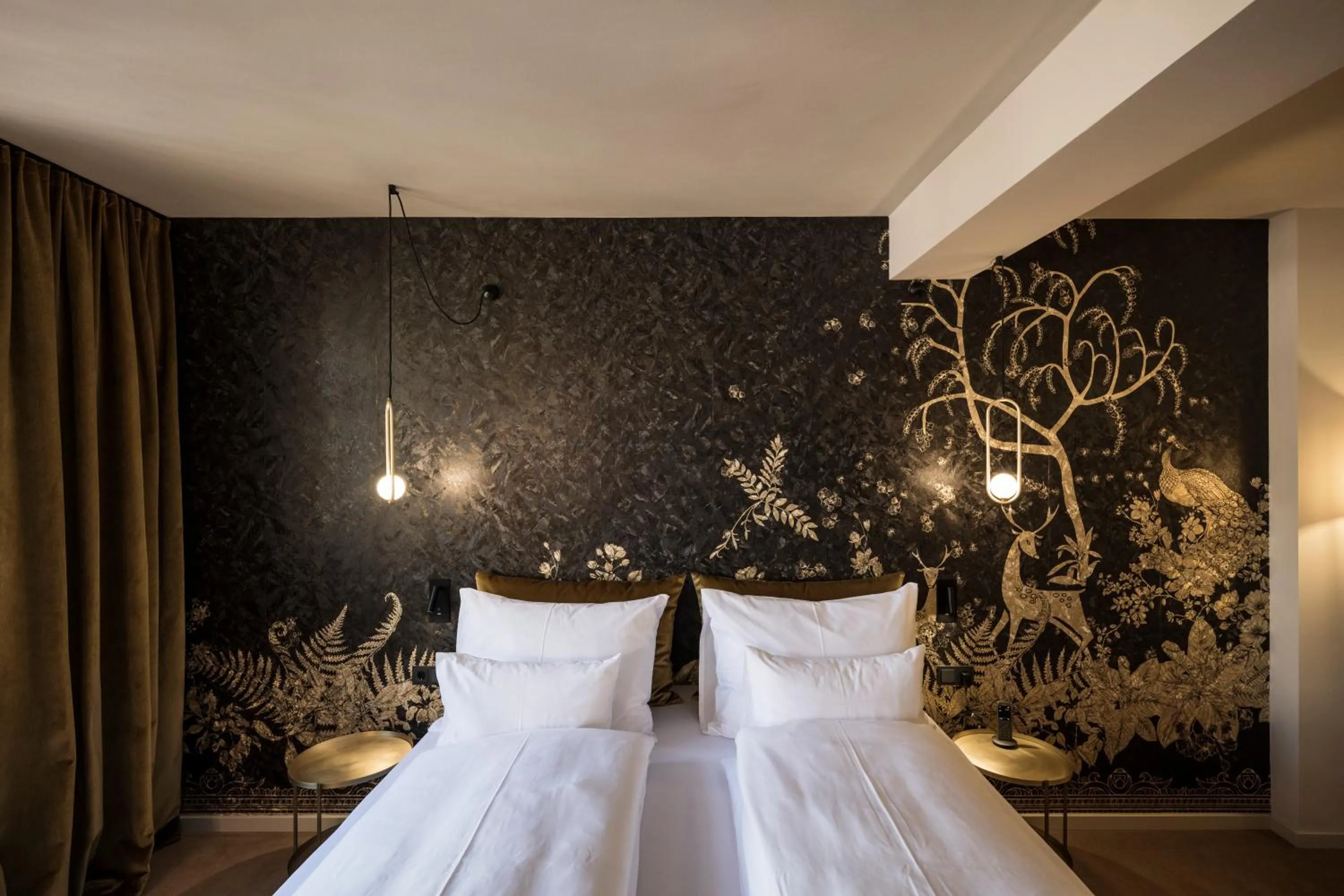 Bedroom, Bed in Altstadthotel Weisses Kreuz