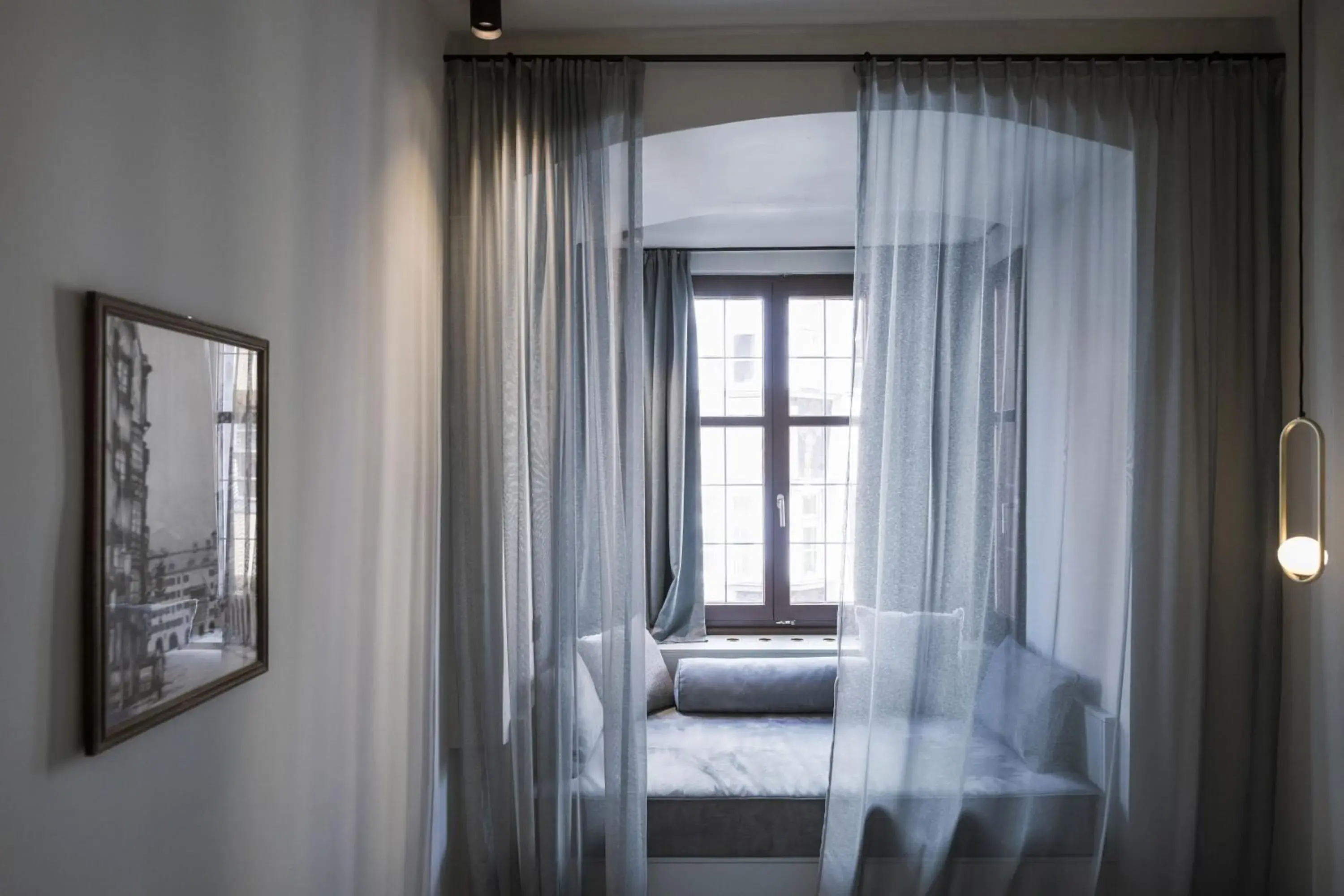 Medium Double Room with Golden Roof View in Altstadthotel Weisses Kreuz Medium Double Room with Golden Roof View in Altstadthotel Weisses Kreuz