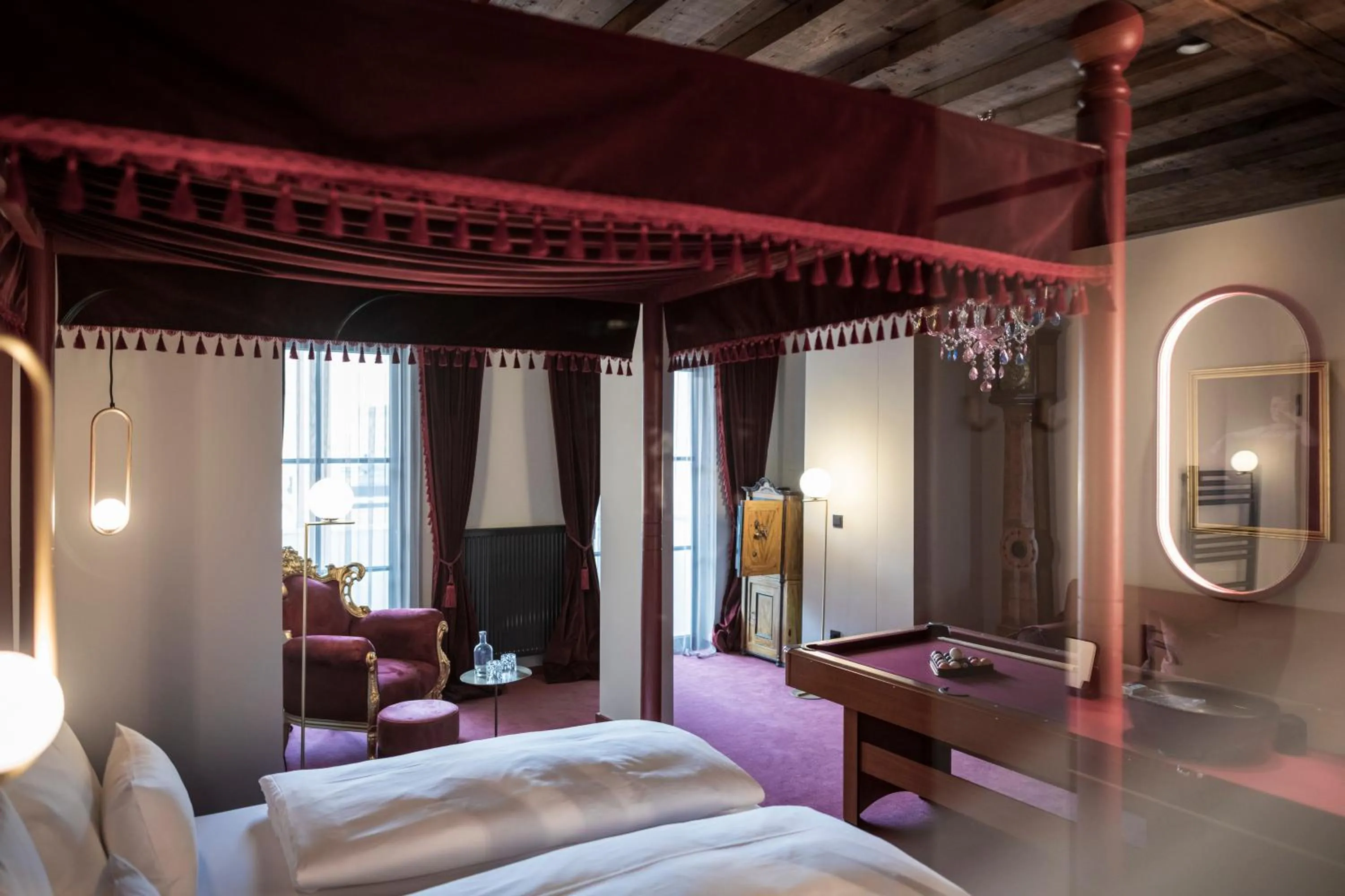 Bedroom, Bed in Altstadthotel Weisses Kreuz