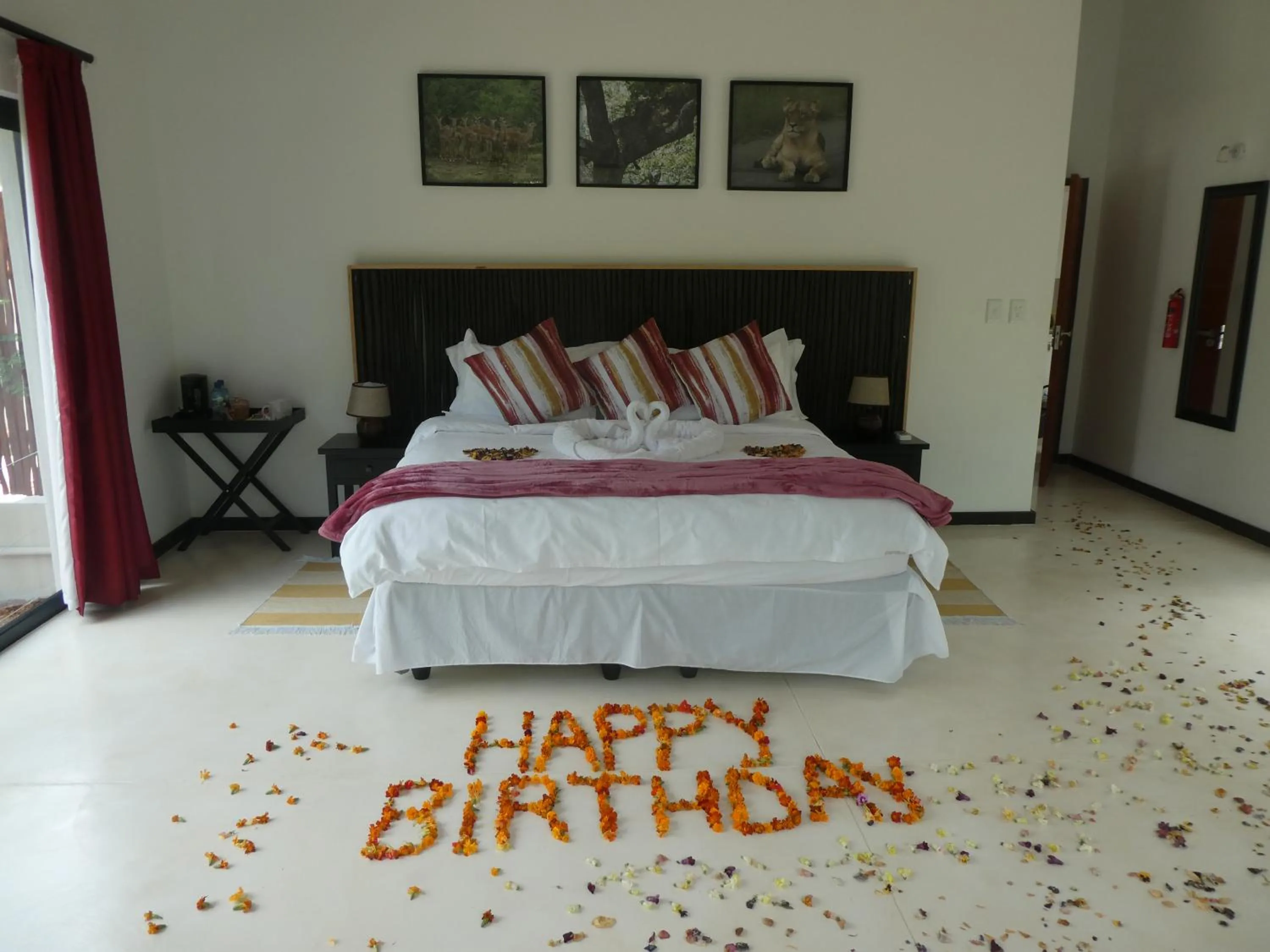 Bed in Gem In The Bush Lodge