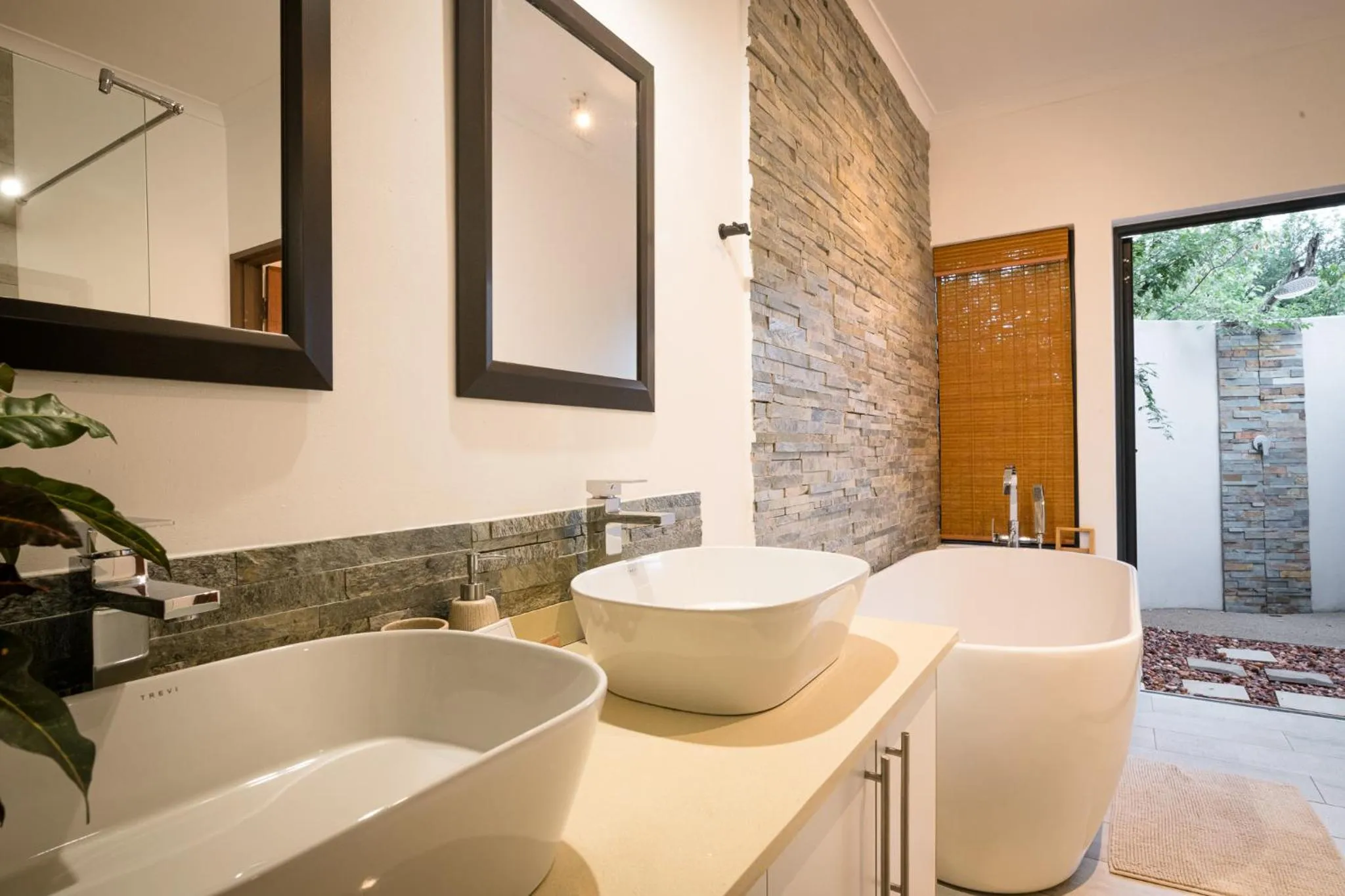 Gem In The Bush Lodge