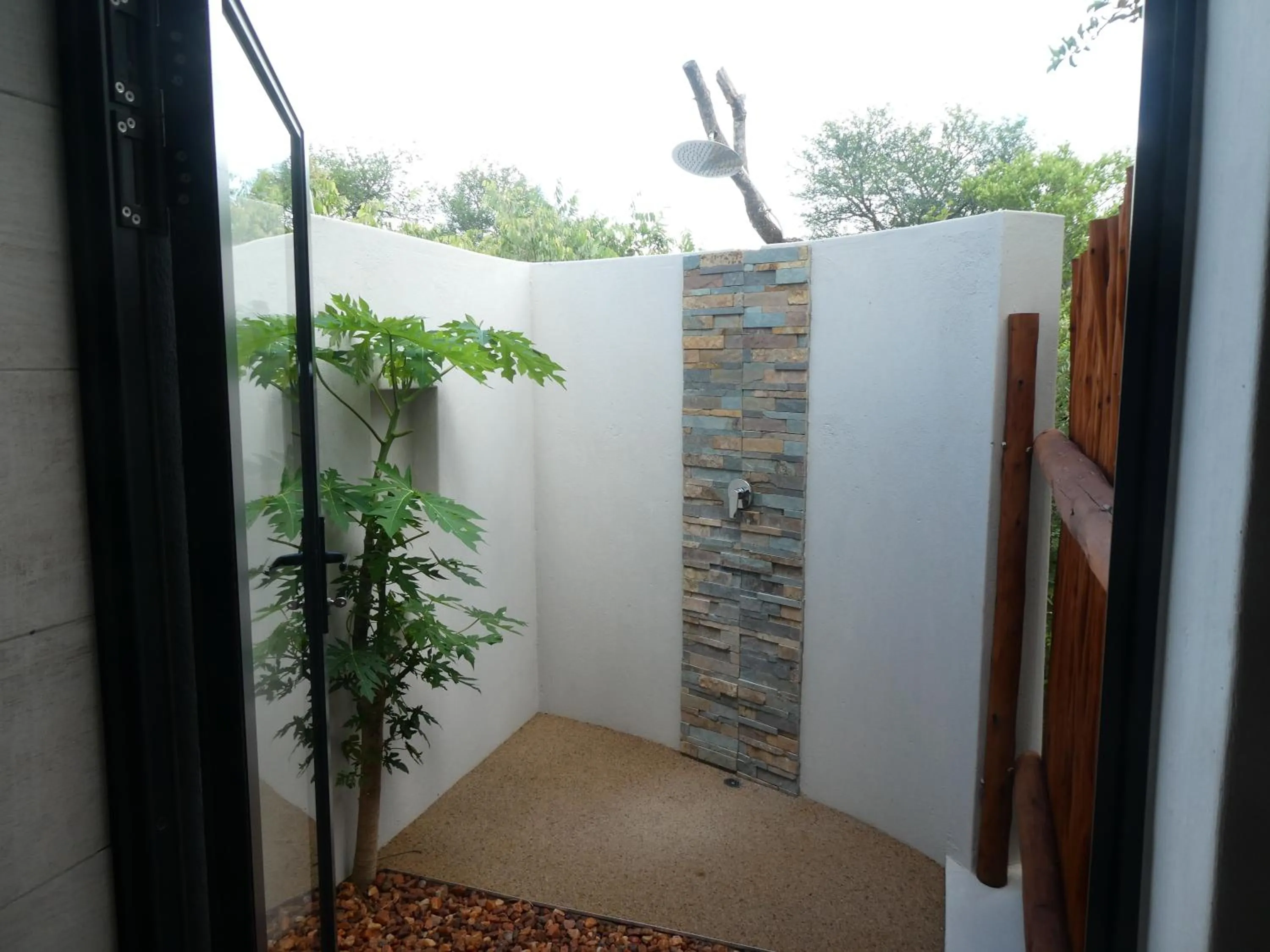 Gem In The Bush Lodge