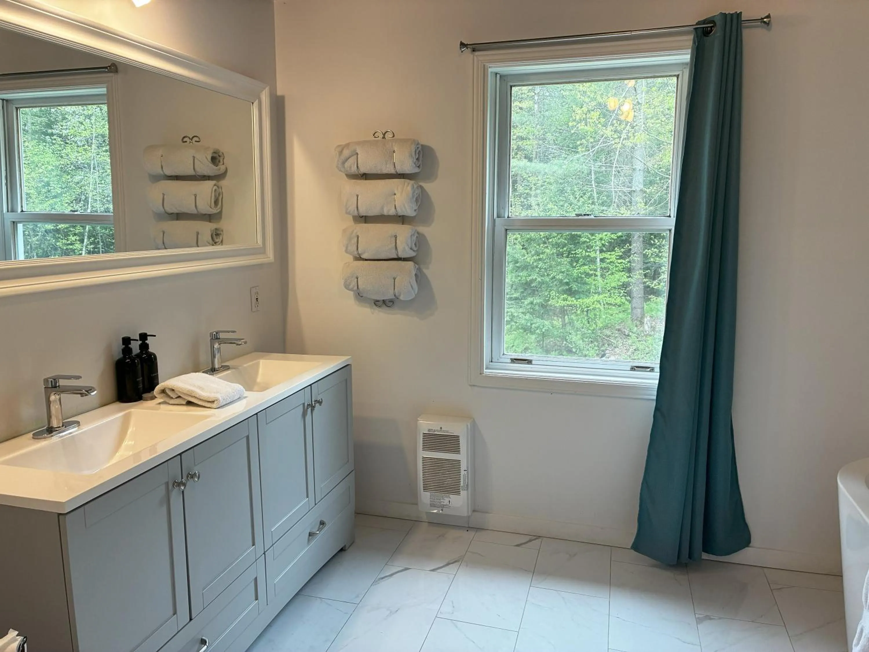 Bathroom in Au Sommet du Lac Magog