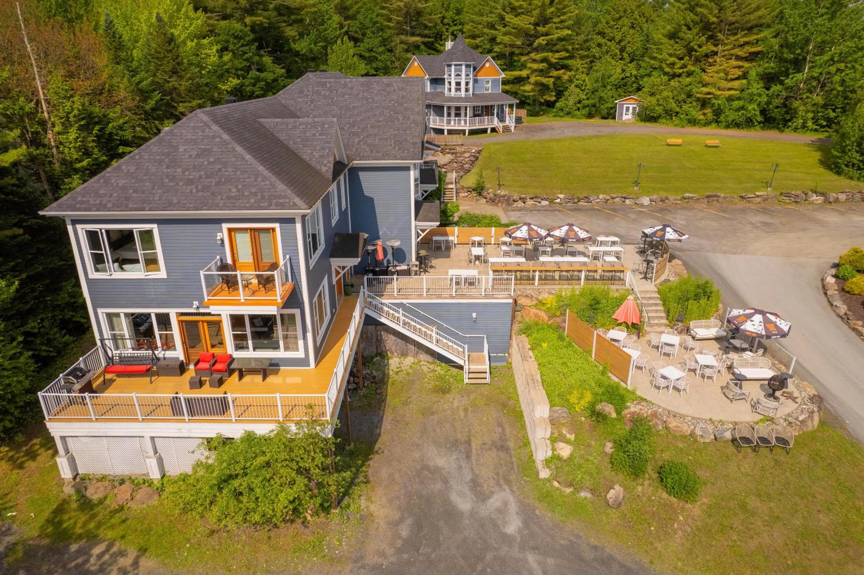 Bird's eye view in Au Sommet du Lac Magog