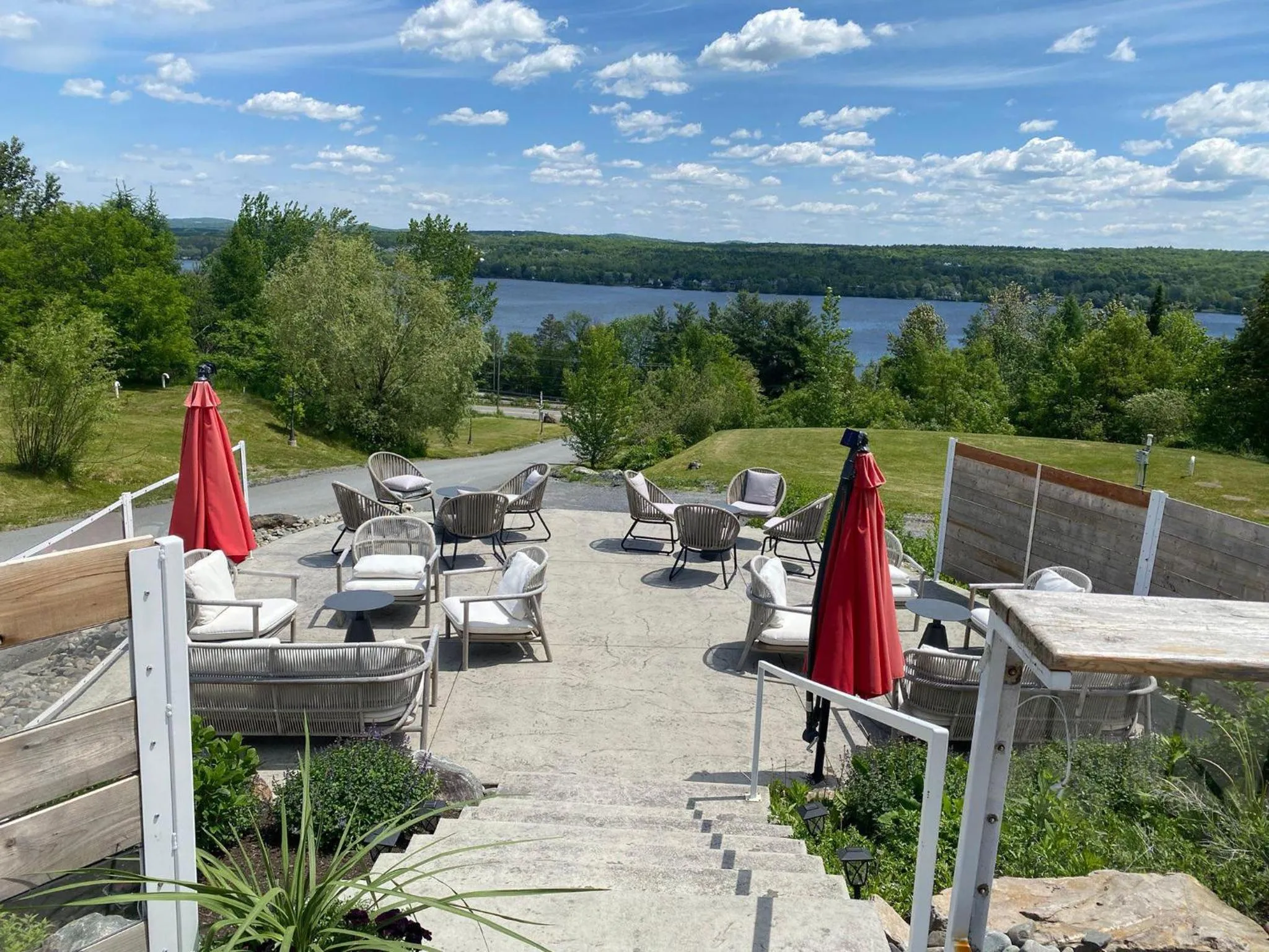 Patio in Au Sommet du Lac Magog